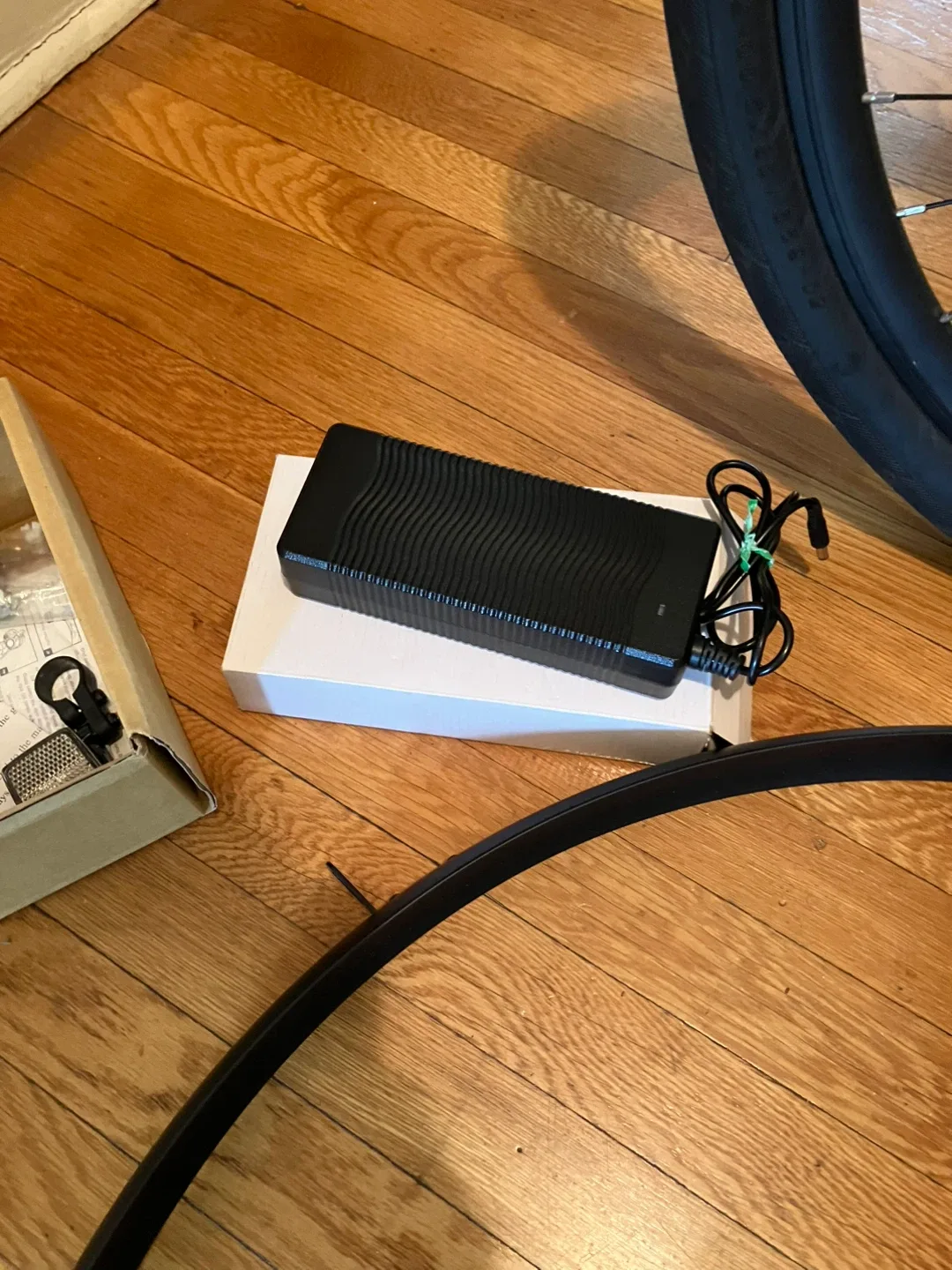 Great Looking Spinciti  Electric E-Bike - 28mph max image indicator(8)