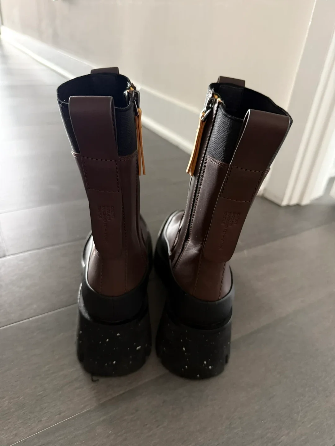 ONCEPT Brown Leather Boots - Size 6.5 image indicator(5)