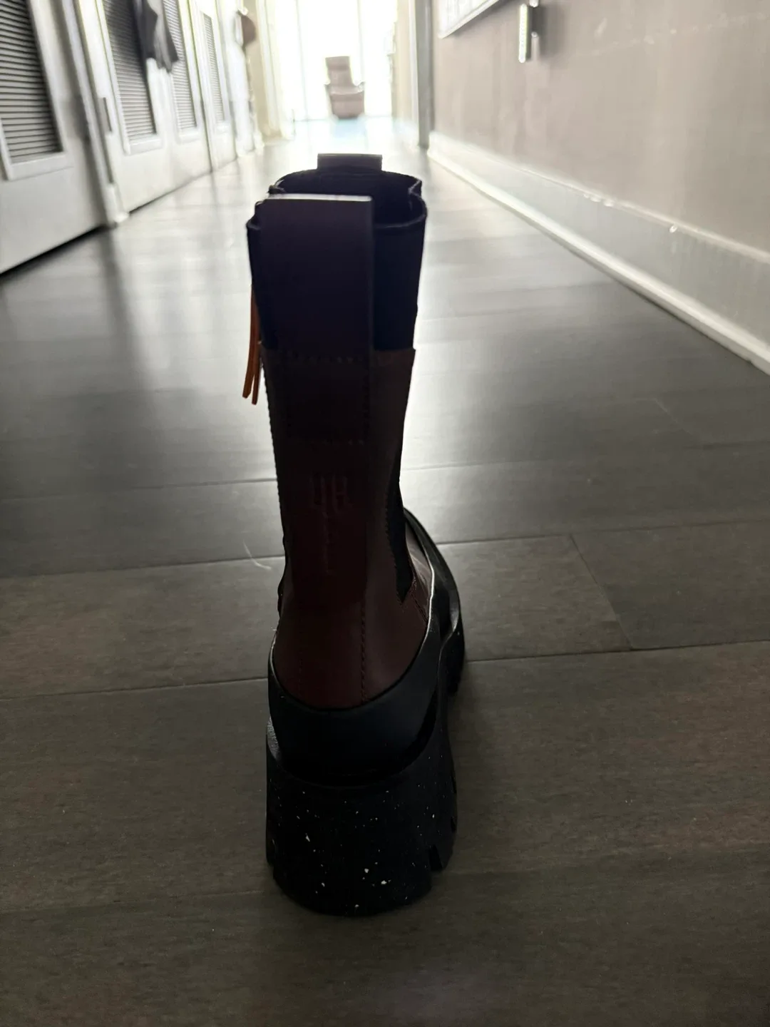 ONCEPT Brown Leather Boots - Size 6.5 image indicator(3)