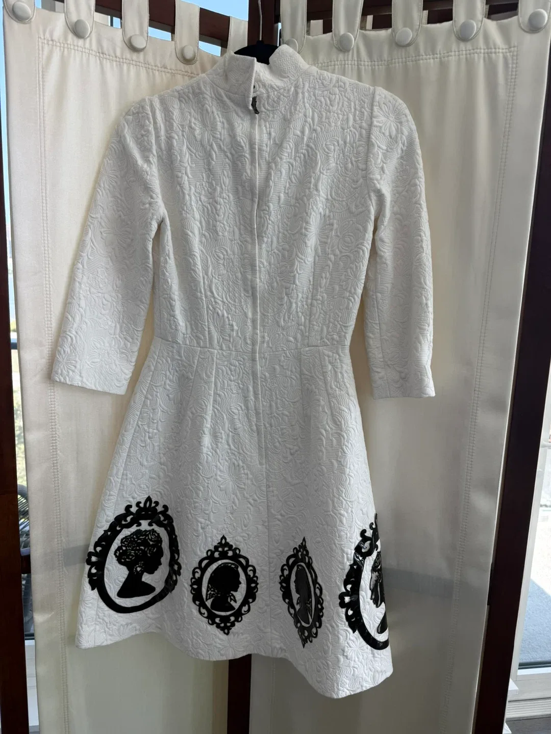 Dolce & Gabbana White Dress image indicator(2)