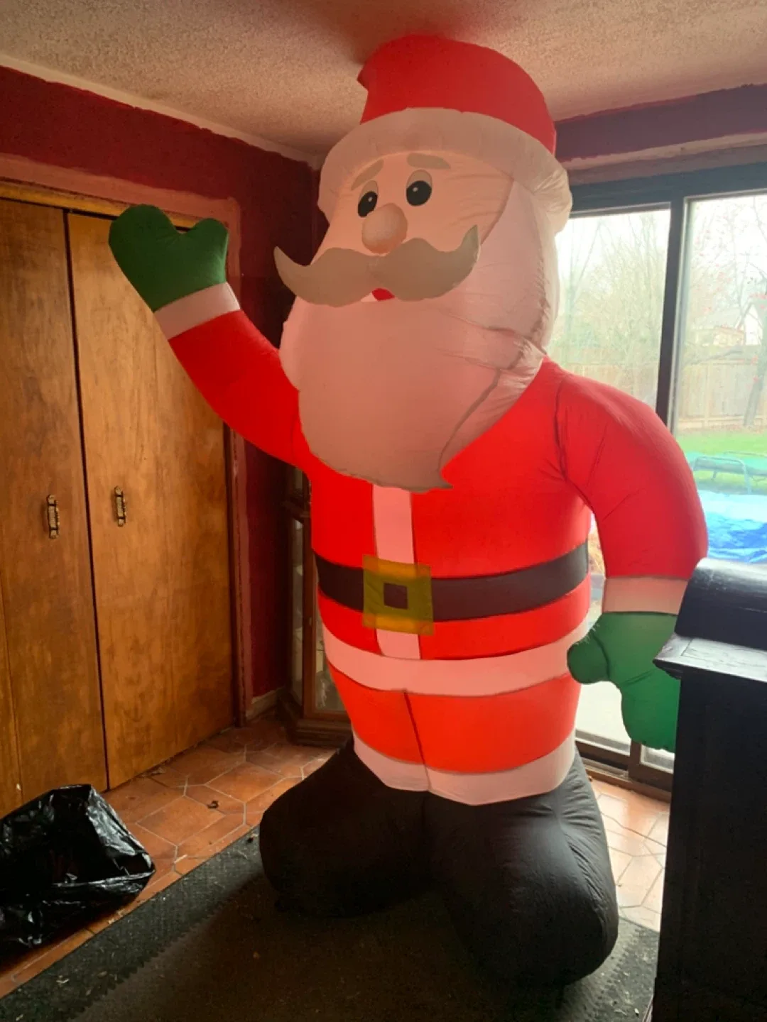 Inflatable Santa Decoration image indicator(3)
