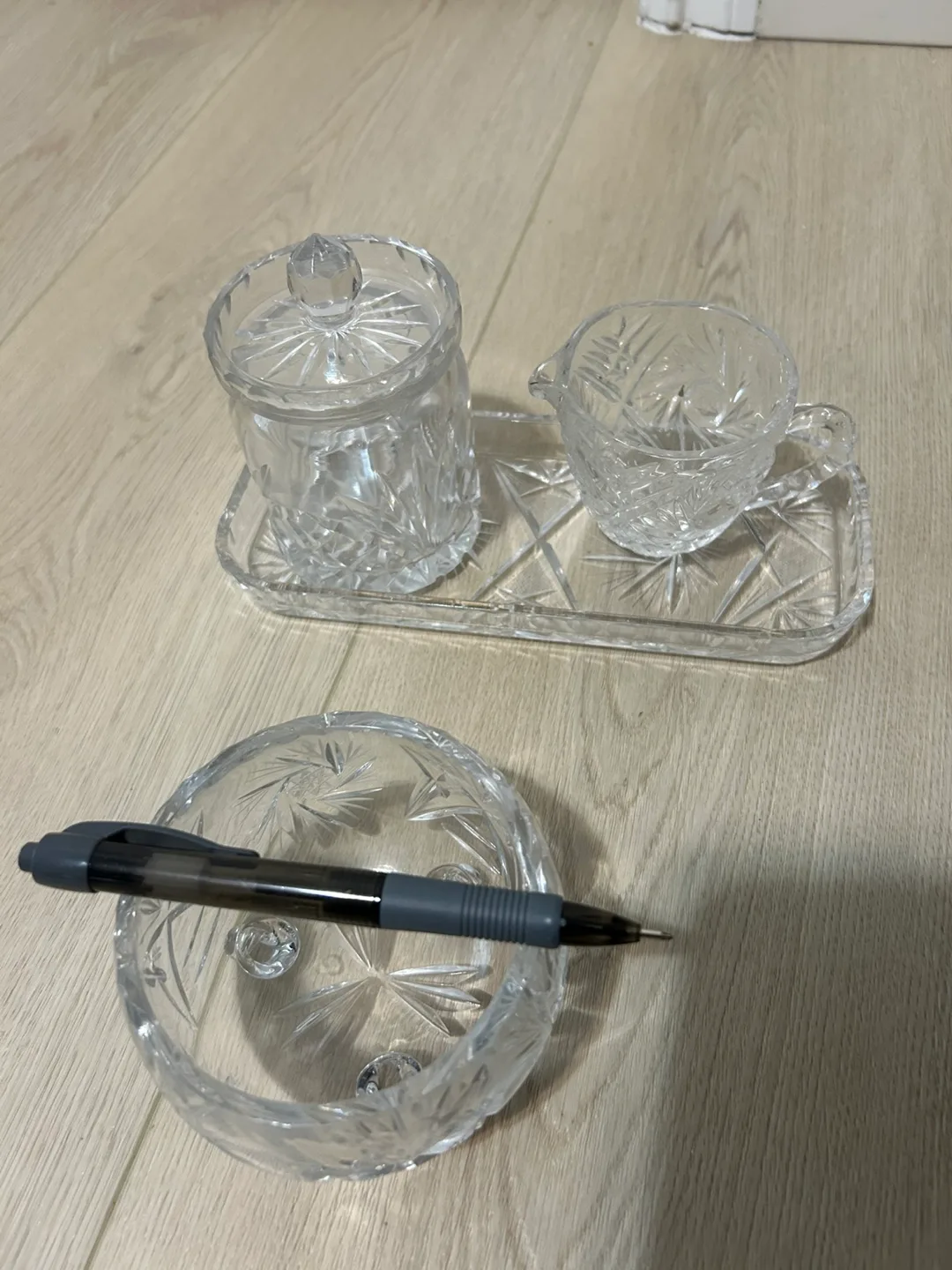 Crystal Glass Jar with Lid set of 4 image indicator(3)