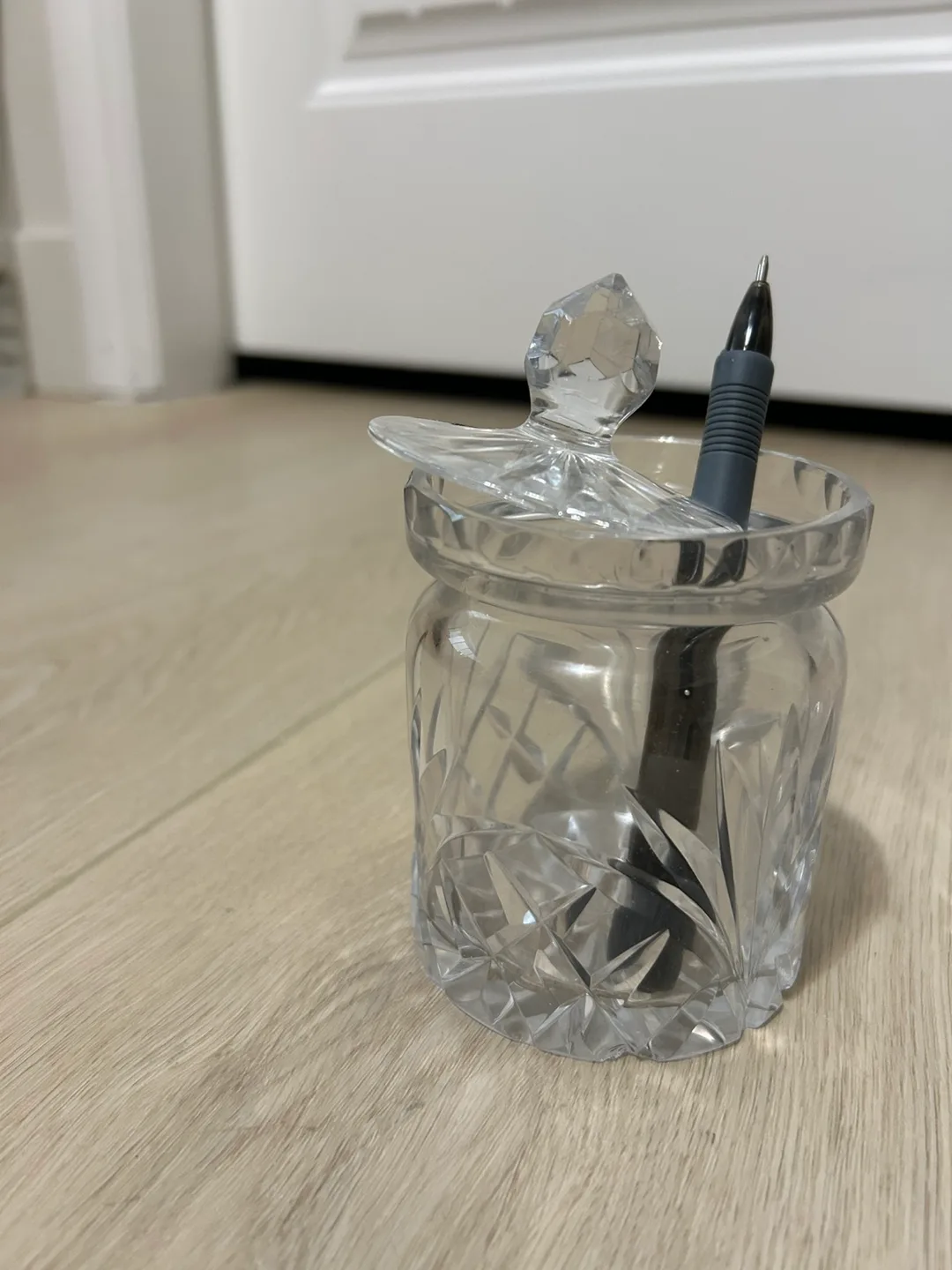 Crystal Glass Jar with Lid set of 4 image indicator(2)