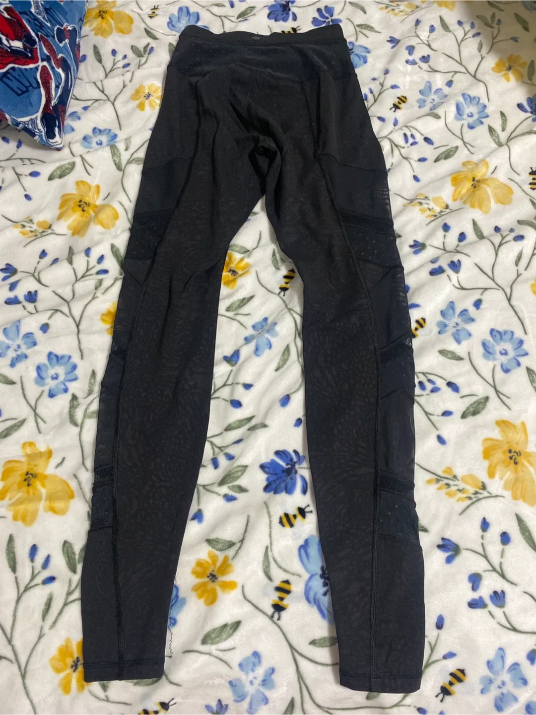 Lululemon Black Leggings image indicator(3)