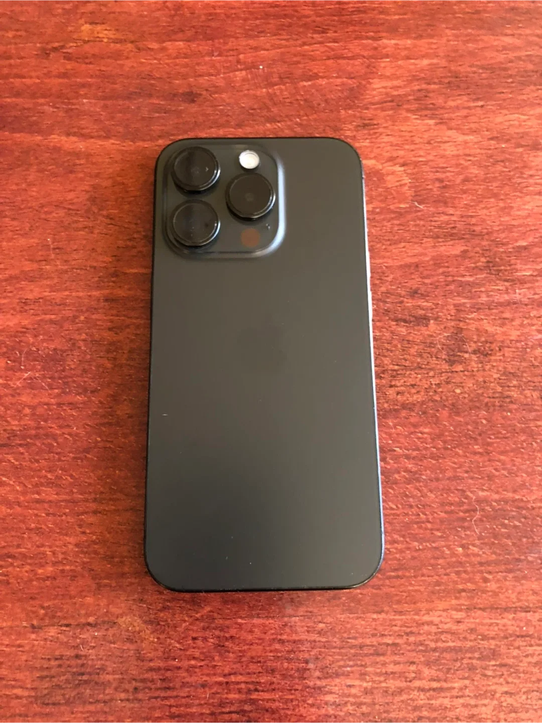 iPhone 15 Pro – 128GB – 89% Battery – Box Included image indicator(3)