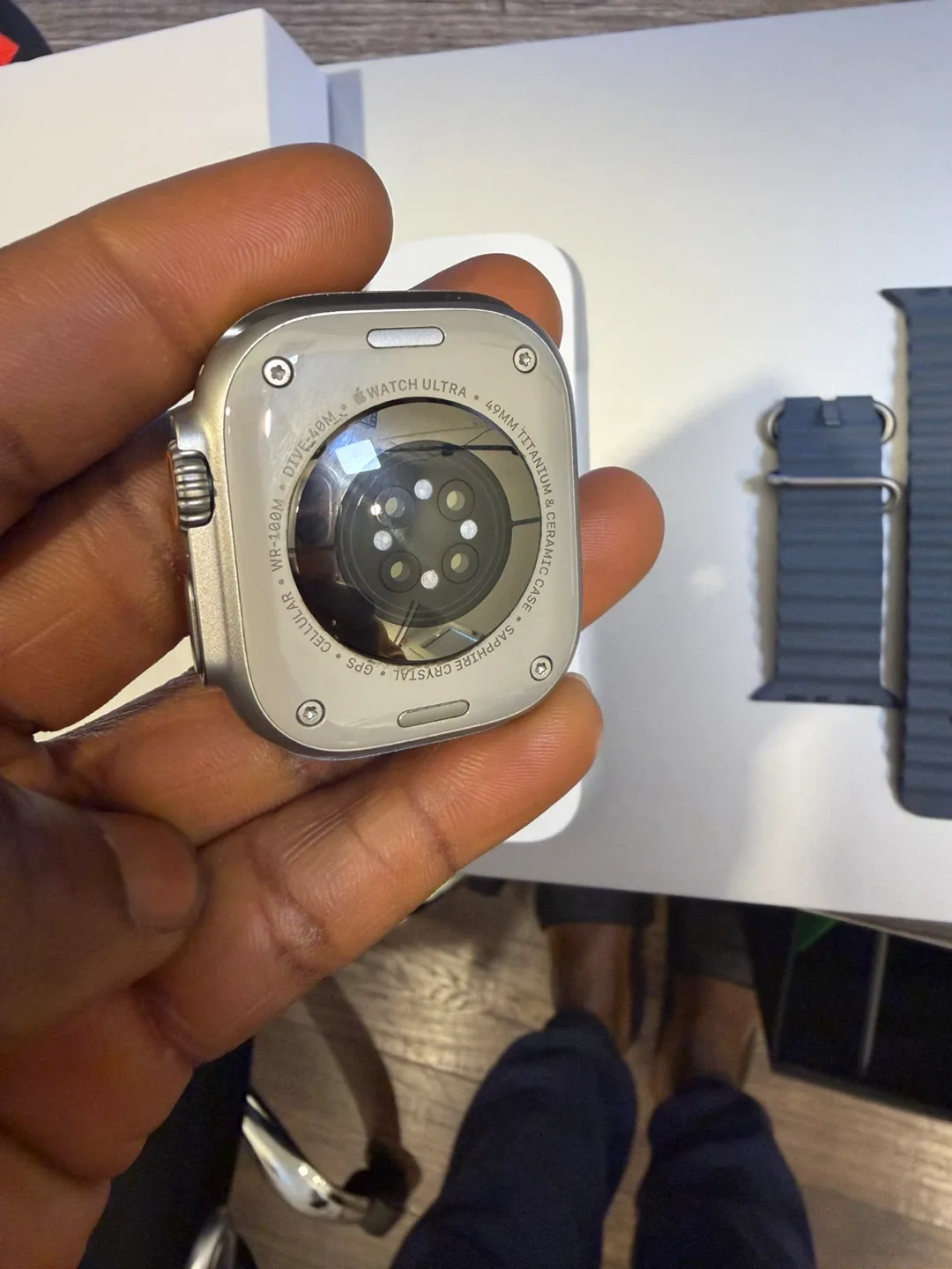 Apple Watch Ultra 3 49mm Titanium Ocean Band - New