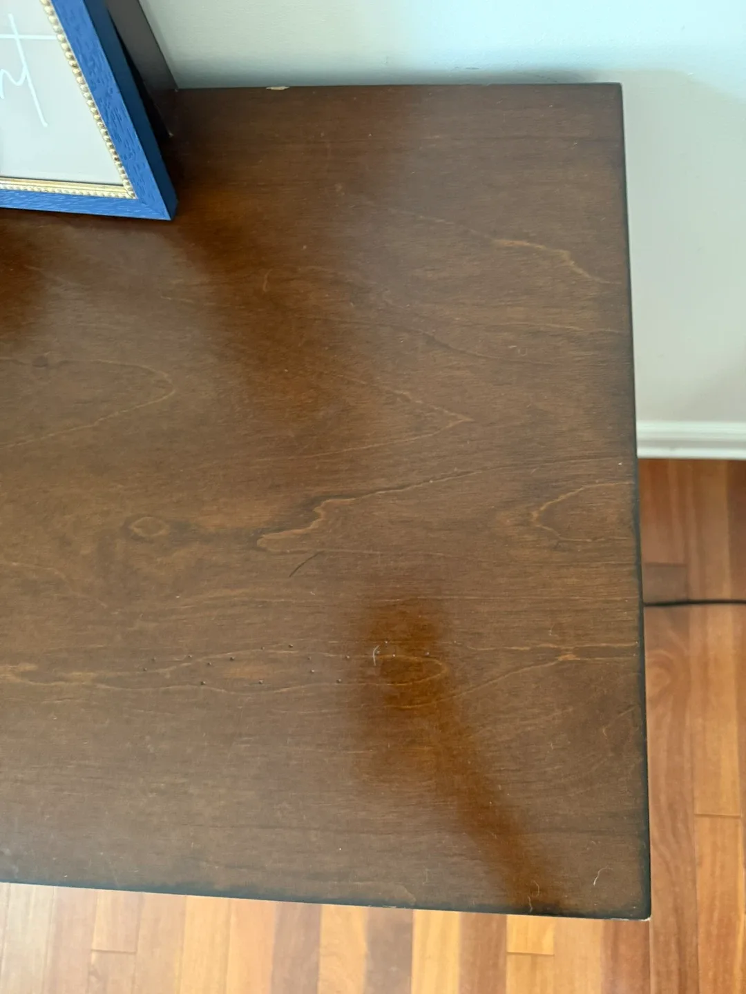 Wooden Dresser with Mirror image indicator(2)