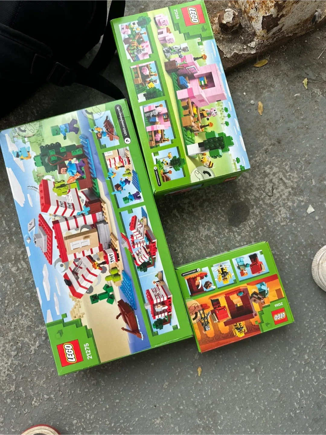 LEGO Minecraft Sets: 21266, 21275, 21268