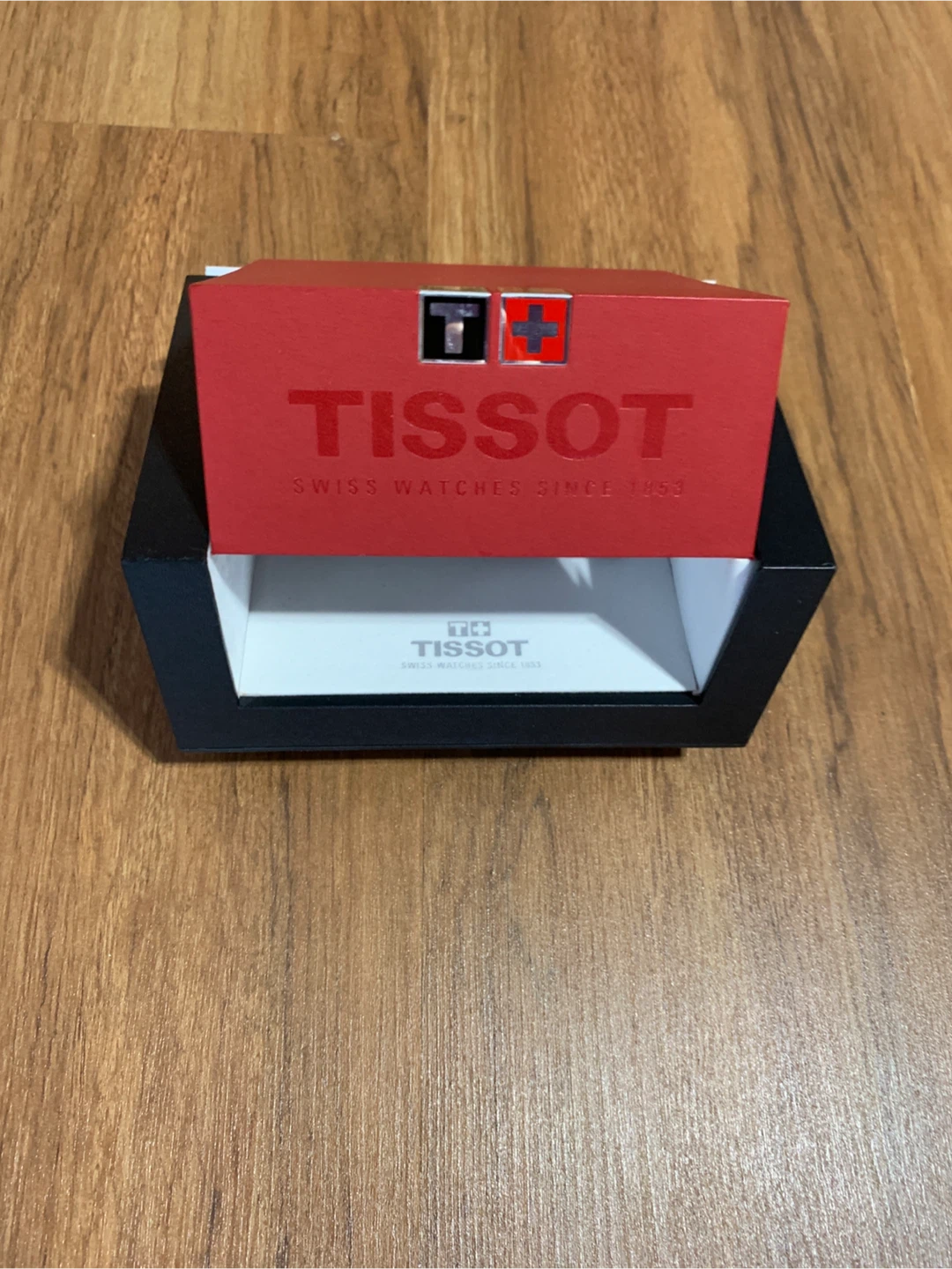 Tissot Watch Box & Accessories - Like New - photo 3