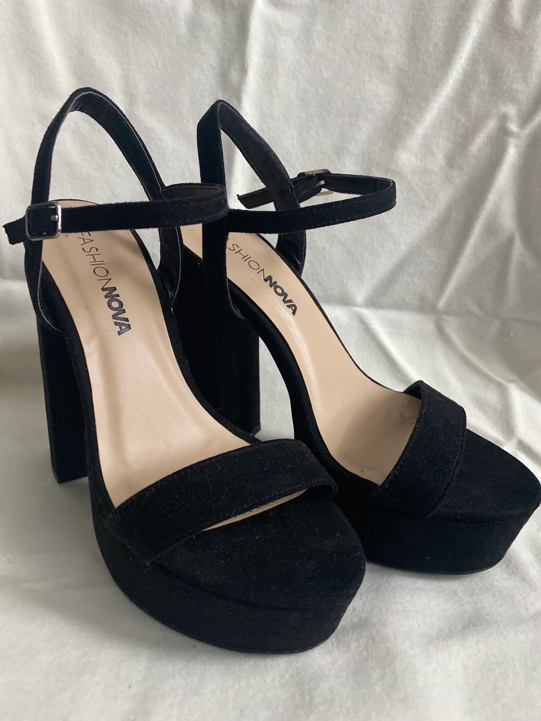 Fashion Nova Black Platform Heels - Size 6