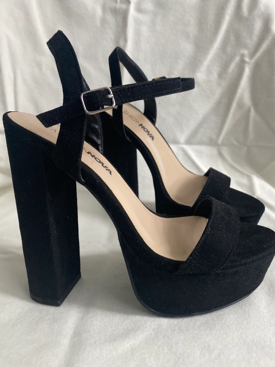 Fashion Nova Black Platform Heels - Size 6 - photo 2