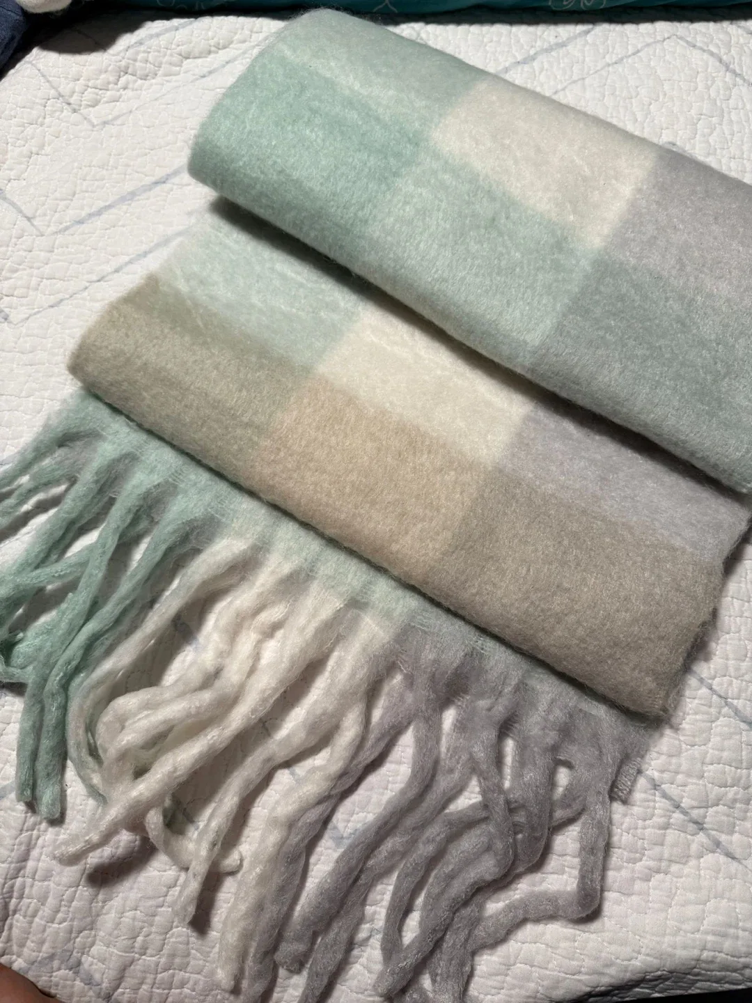 Checkered Throw scarf- Soft Pastel Colours