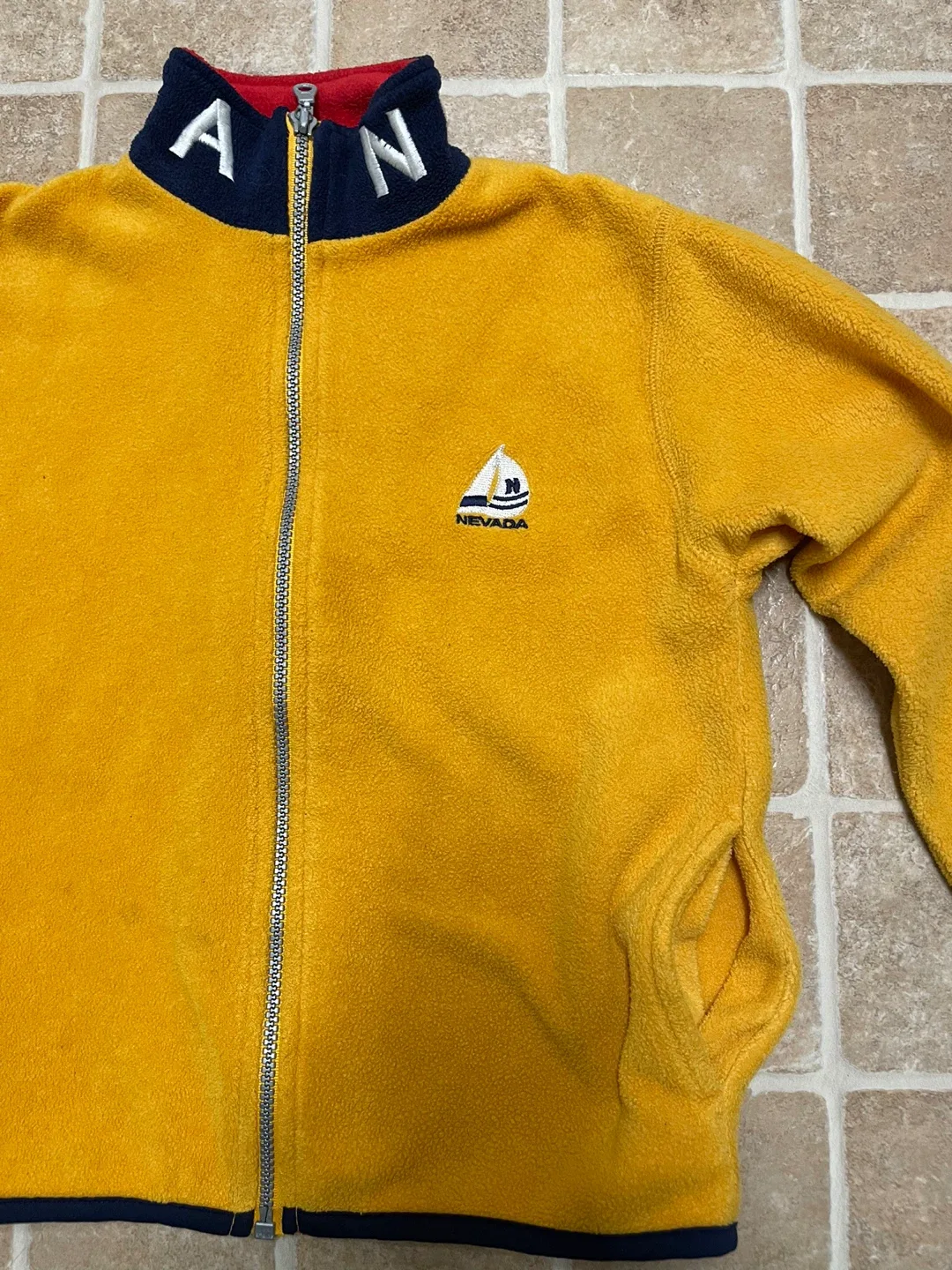 Nevada Yellow Fleece Jacket image indicator(3)