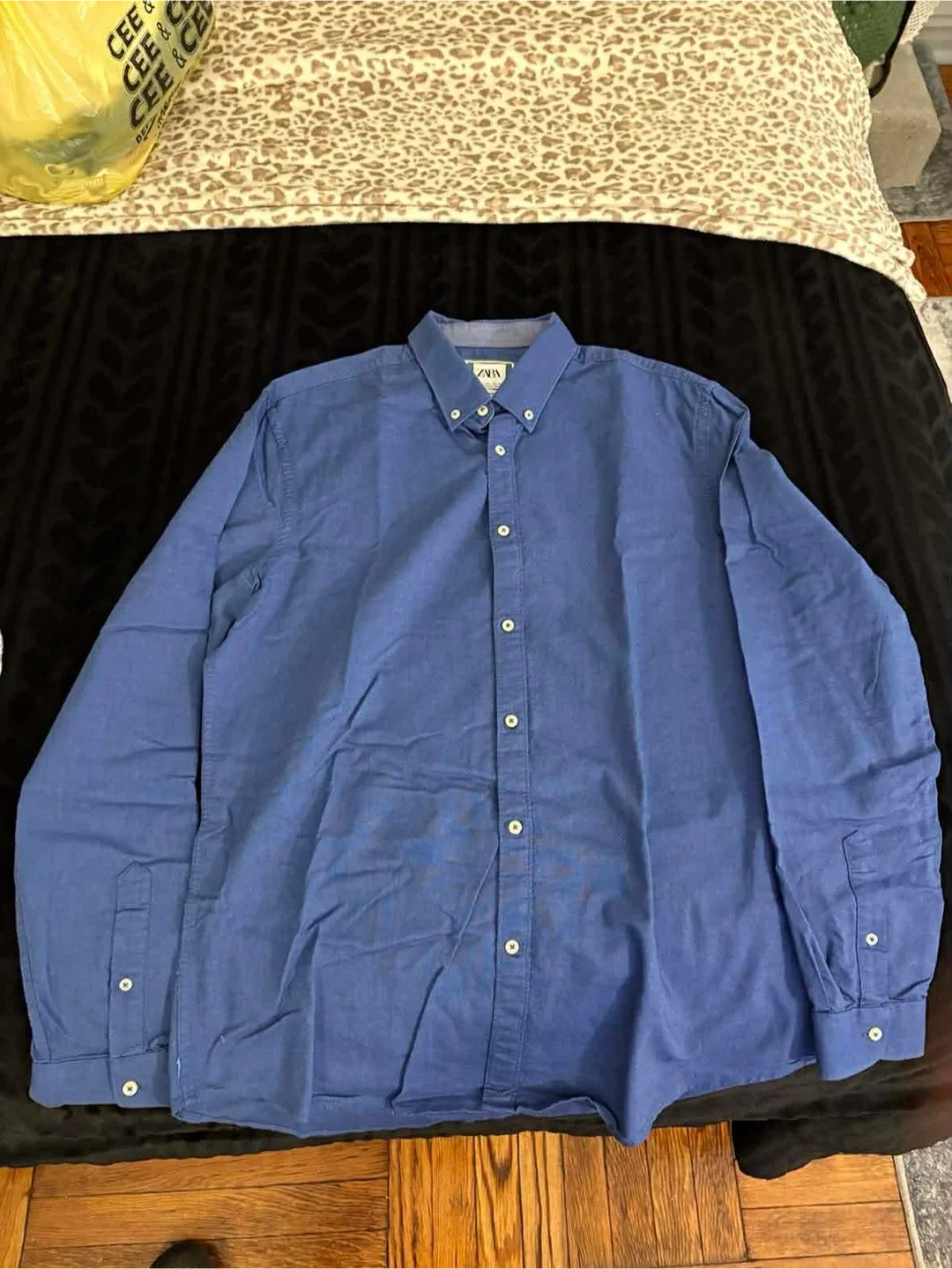 Zara Slim Fit Button Down Shirt - Size L