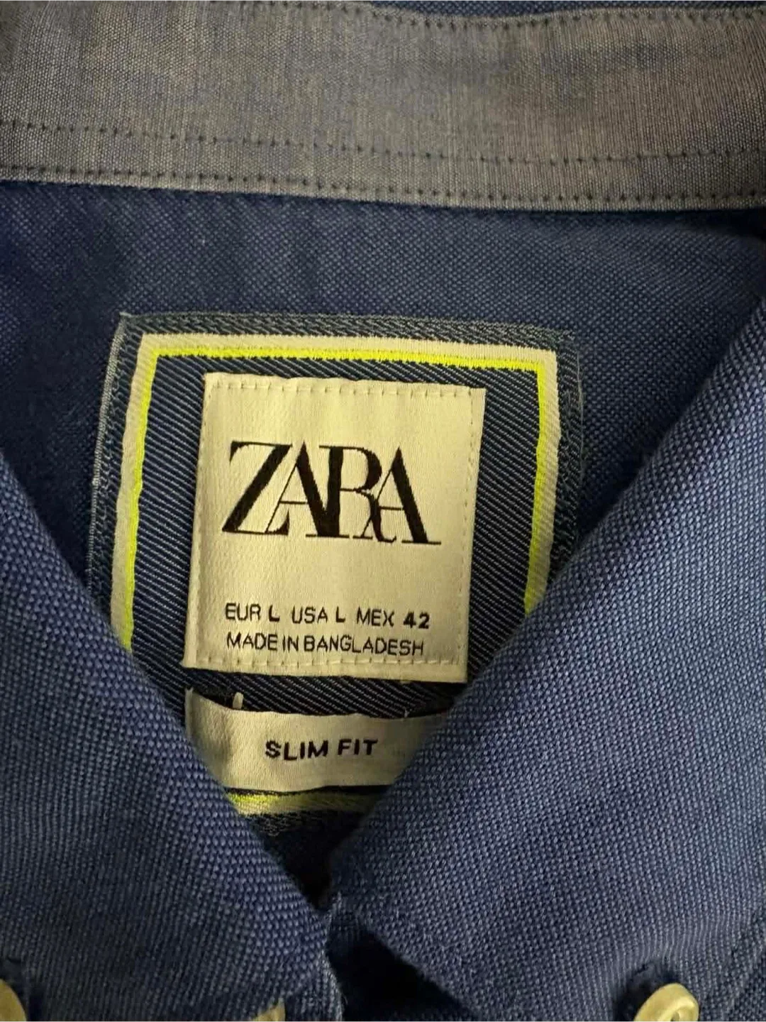 Zara Slim Fit Button Down Shirt - Size L image indicator(5)