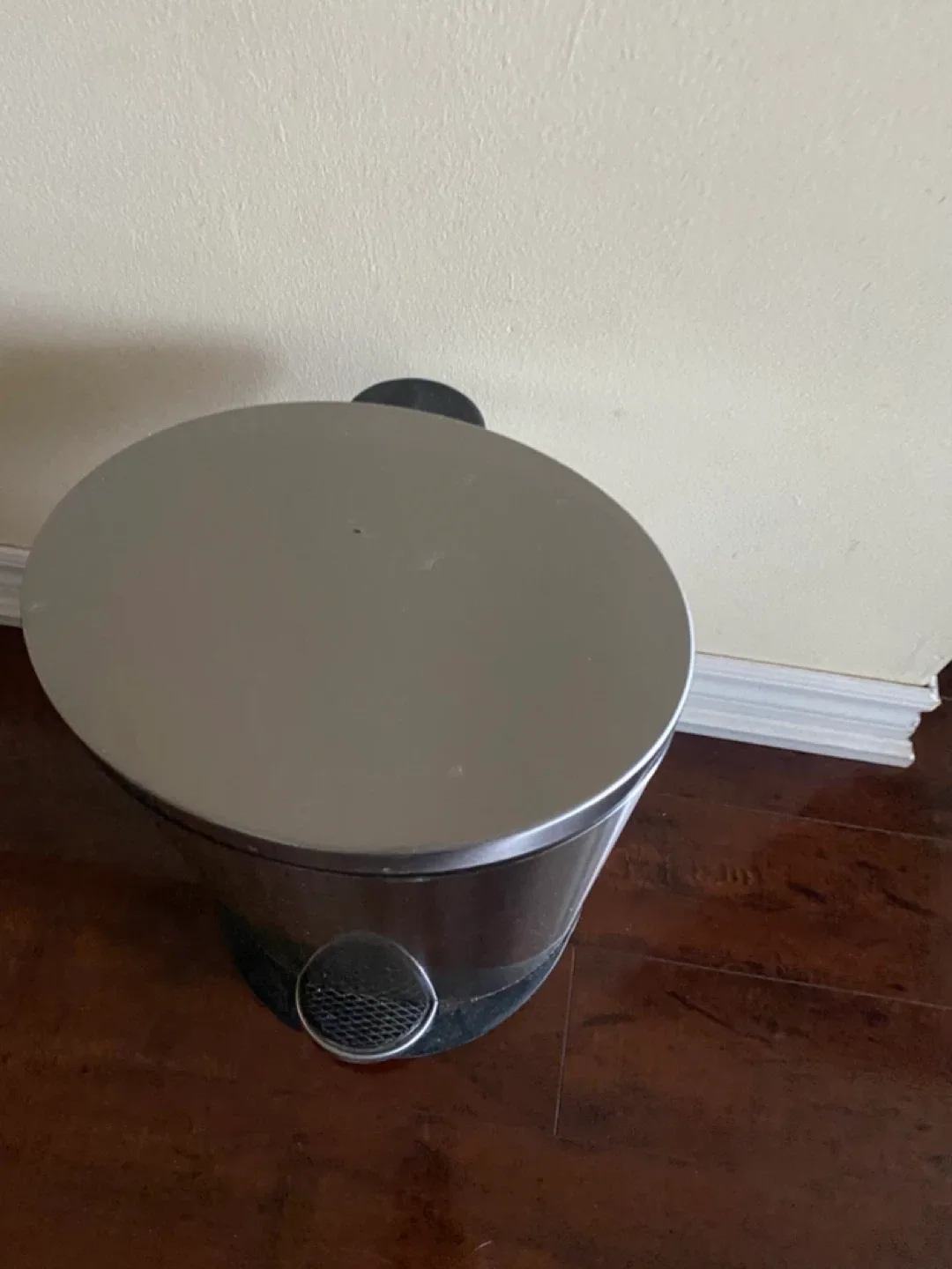 Stainless Steel Step Trash Can image indicator(3)