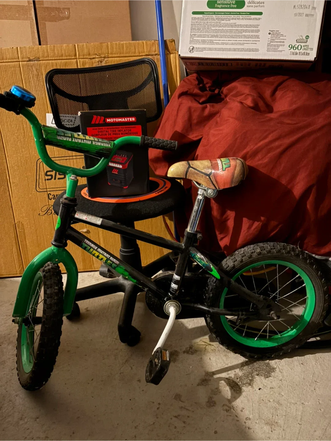 Bicycles & Kids' Roller Blades image indicator(2)