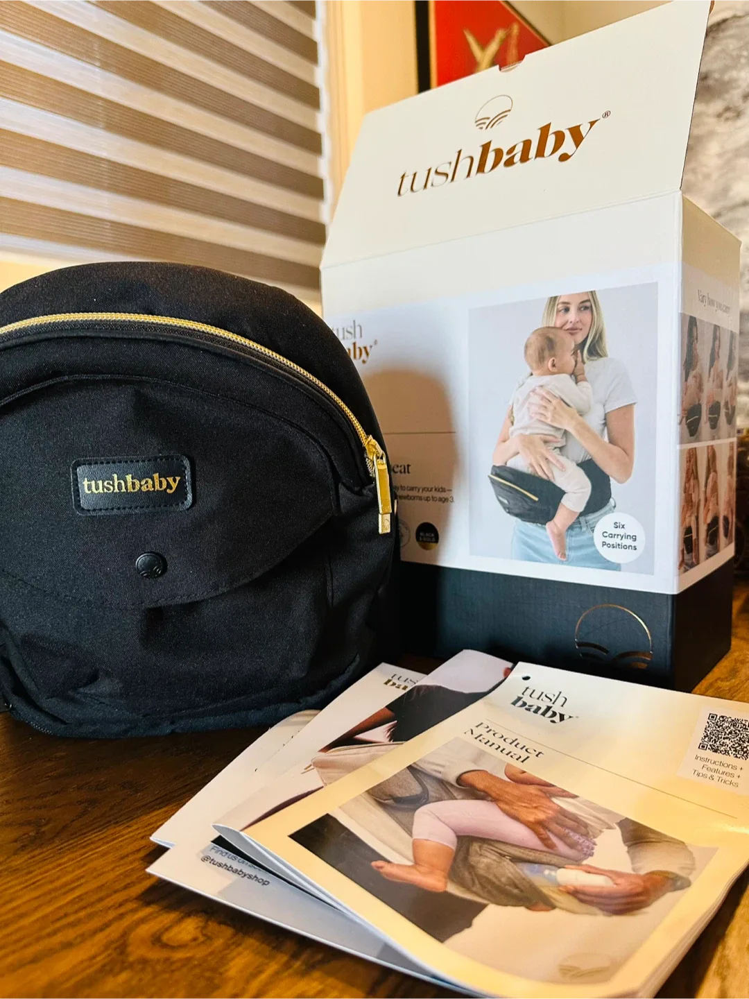 Tushbaby Hip Carrier - Black & Gold