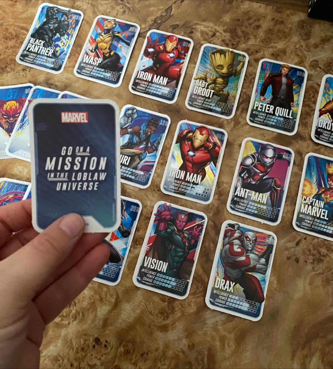 Marvel Trading Cards Set image indicator(4)