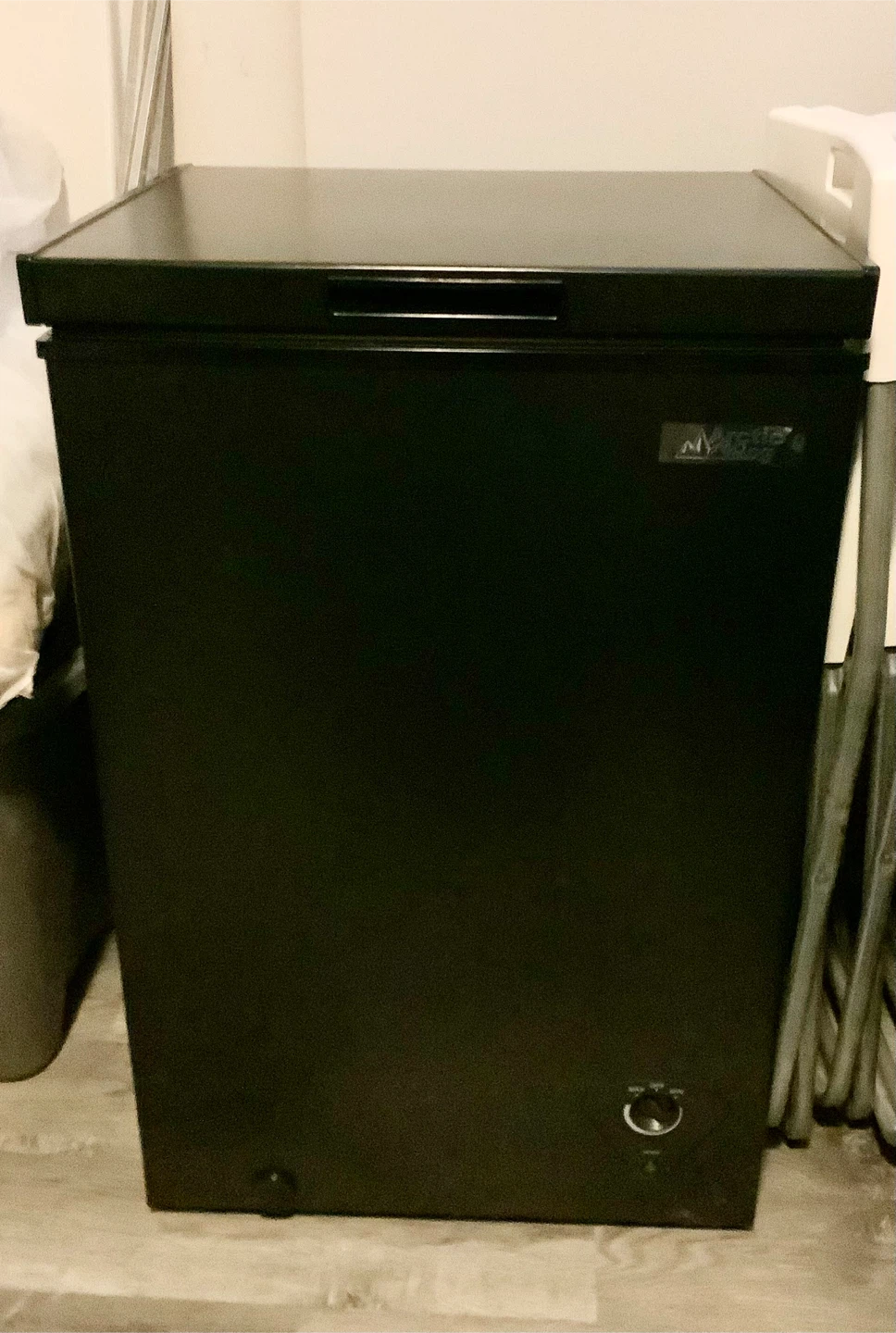 Arctic King 3.5 square foot freezer