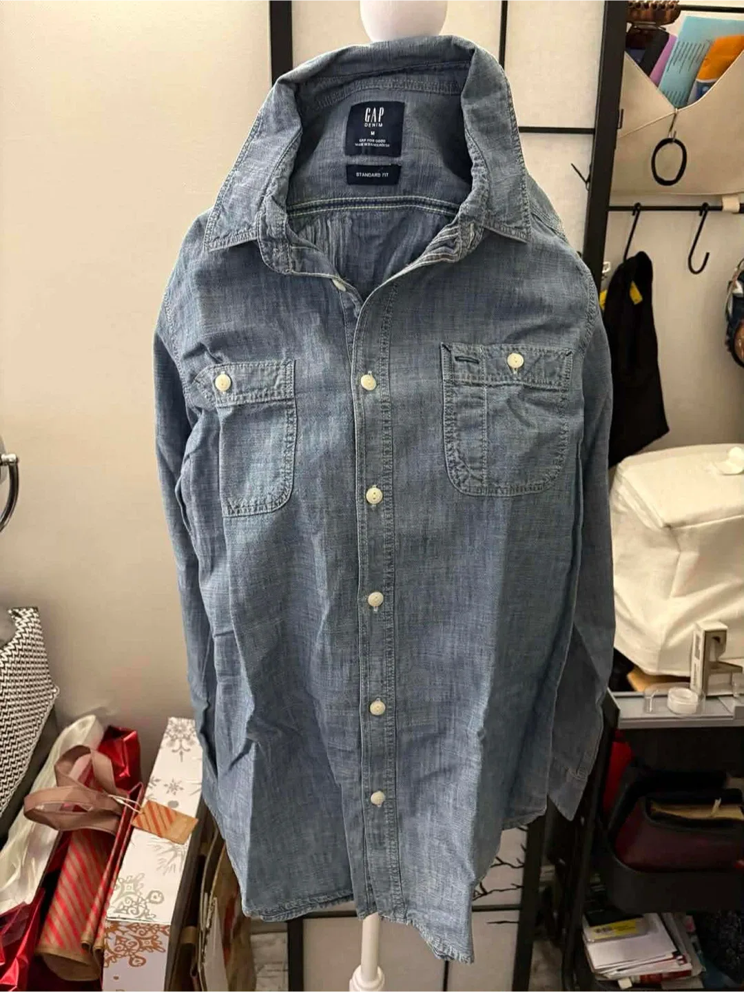 GAP Denim Shirt - Size M - Standard Fit