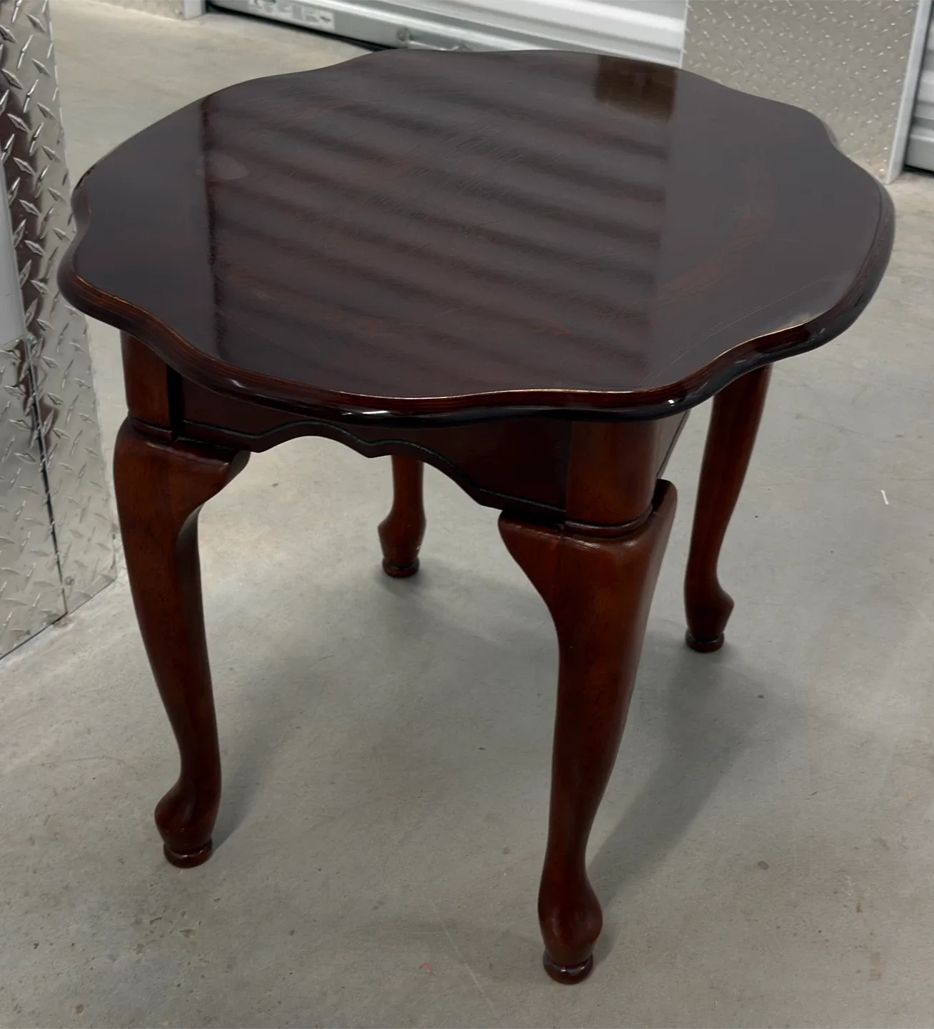 Mahogany Accent Table image indicator(5)