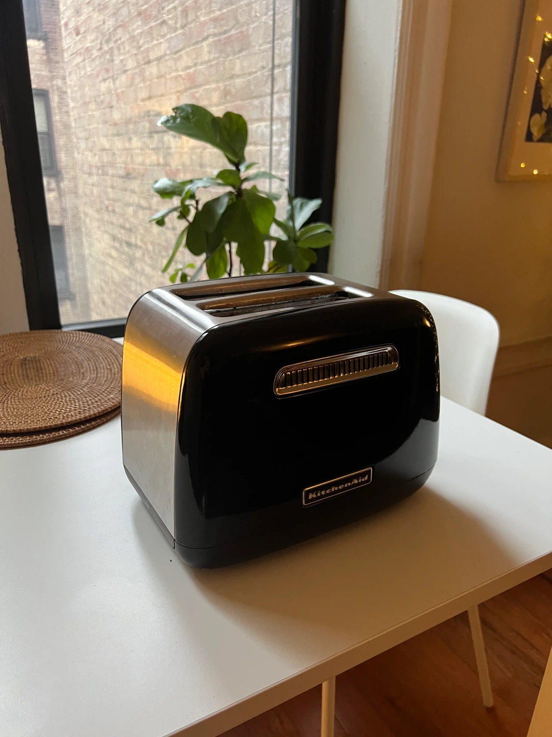 KitchenAid 2-Slice Toaster - Like New! - photo 2