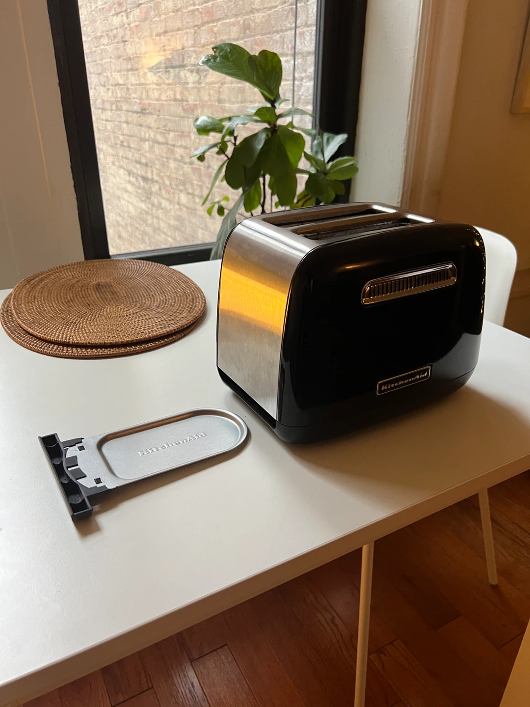 KitchenAid 2-Slice Toaster - Like New! - photo 3