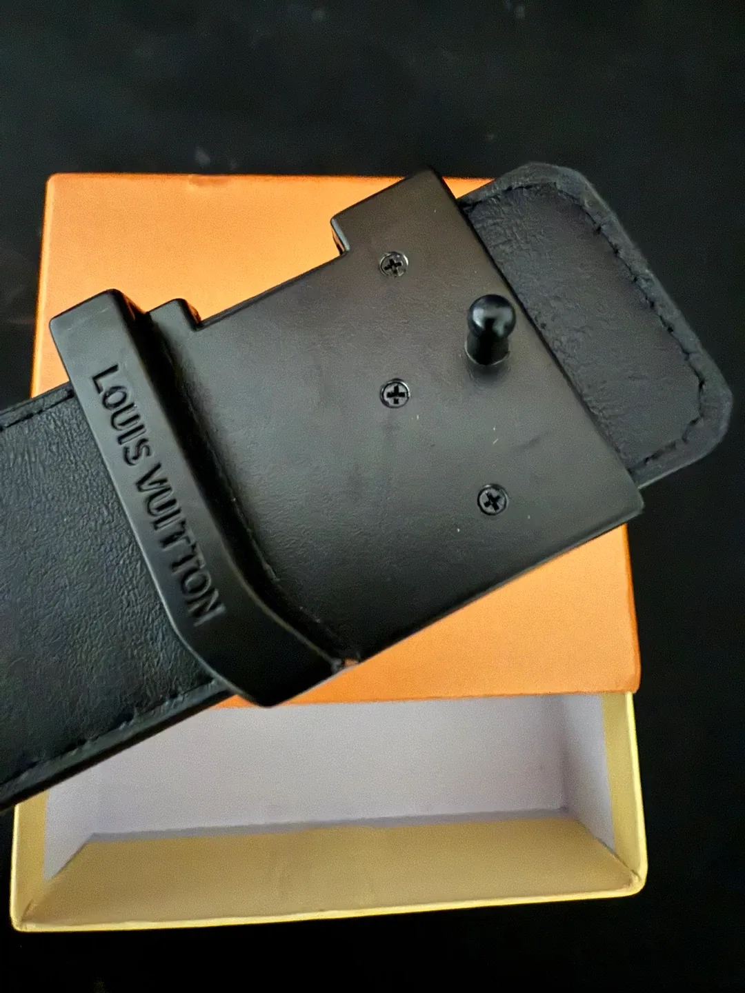 Louis Vuitton Black Belt Size 46 image indicator(2)