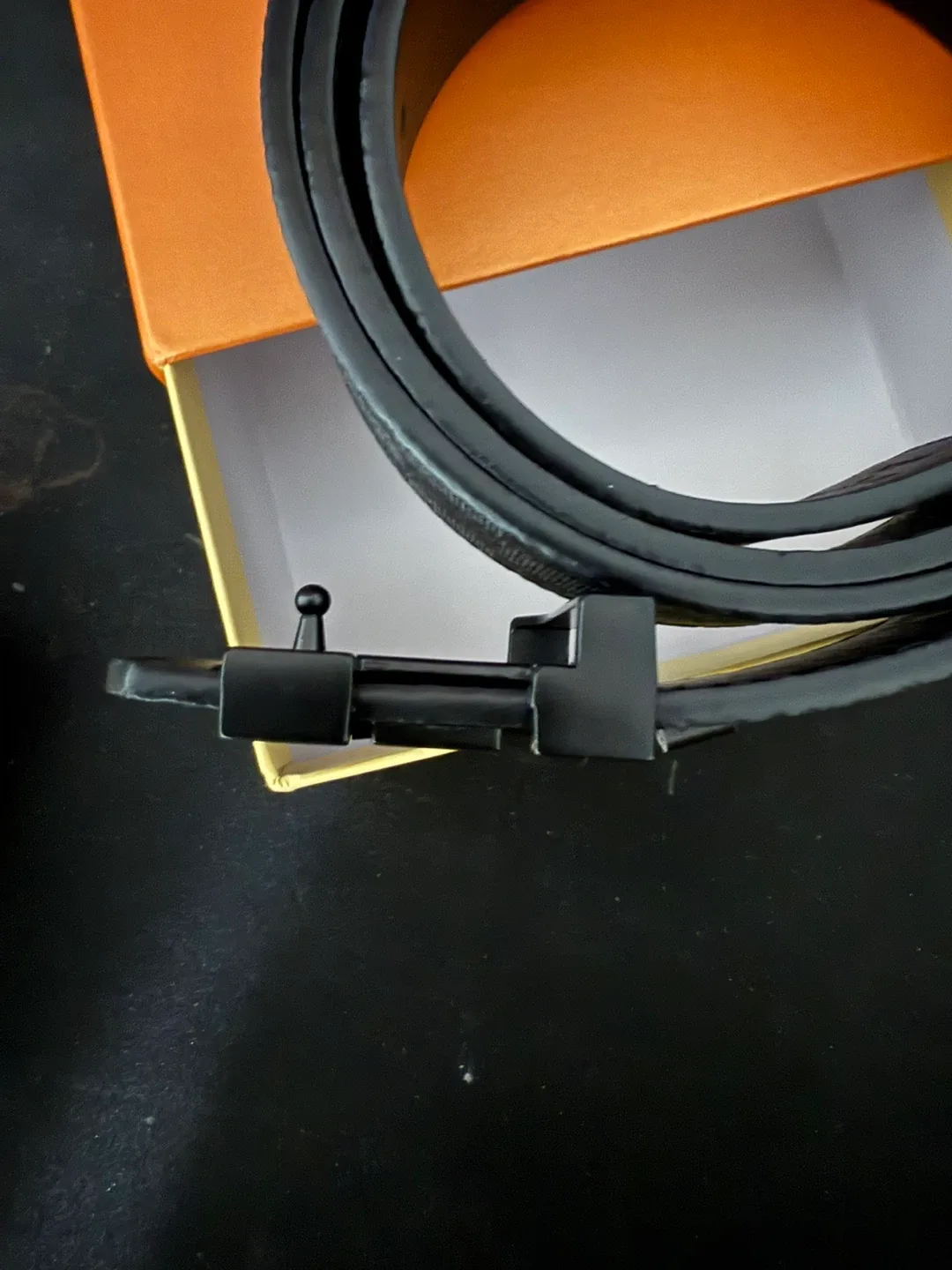 Louis Vuitton Black Belt Size 46 image indicator(3)