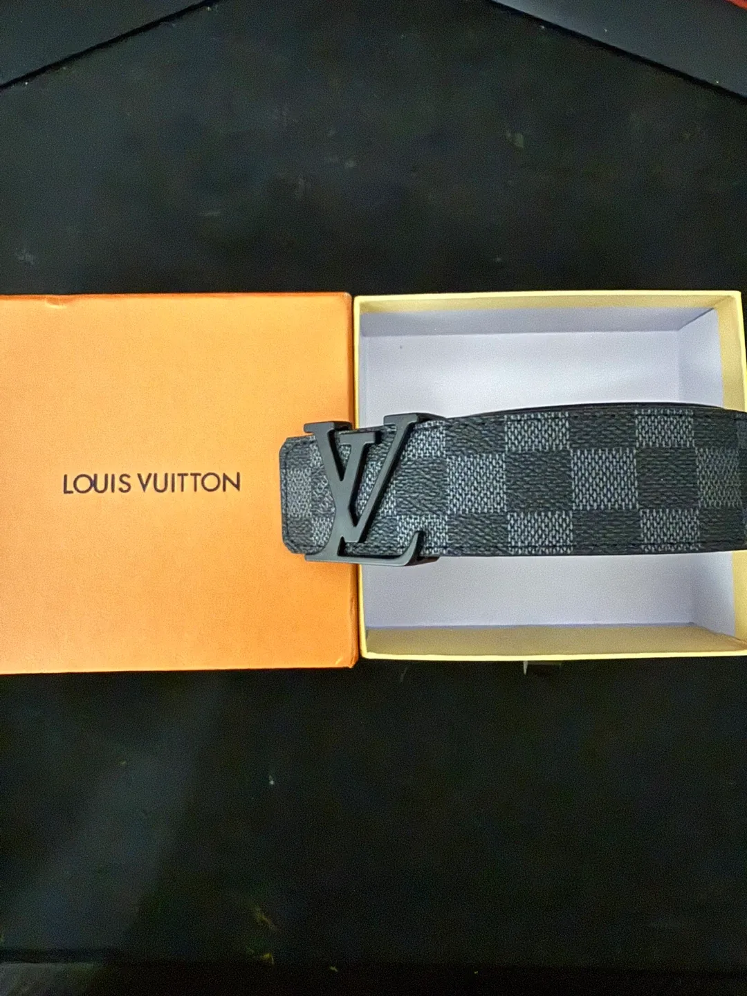 Louis Vuitton Black Belt Size 46
