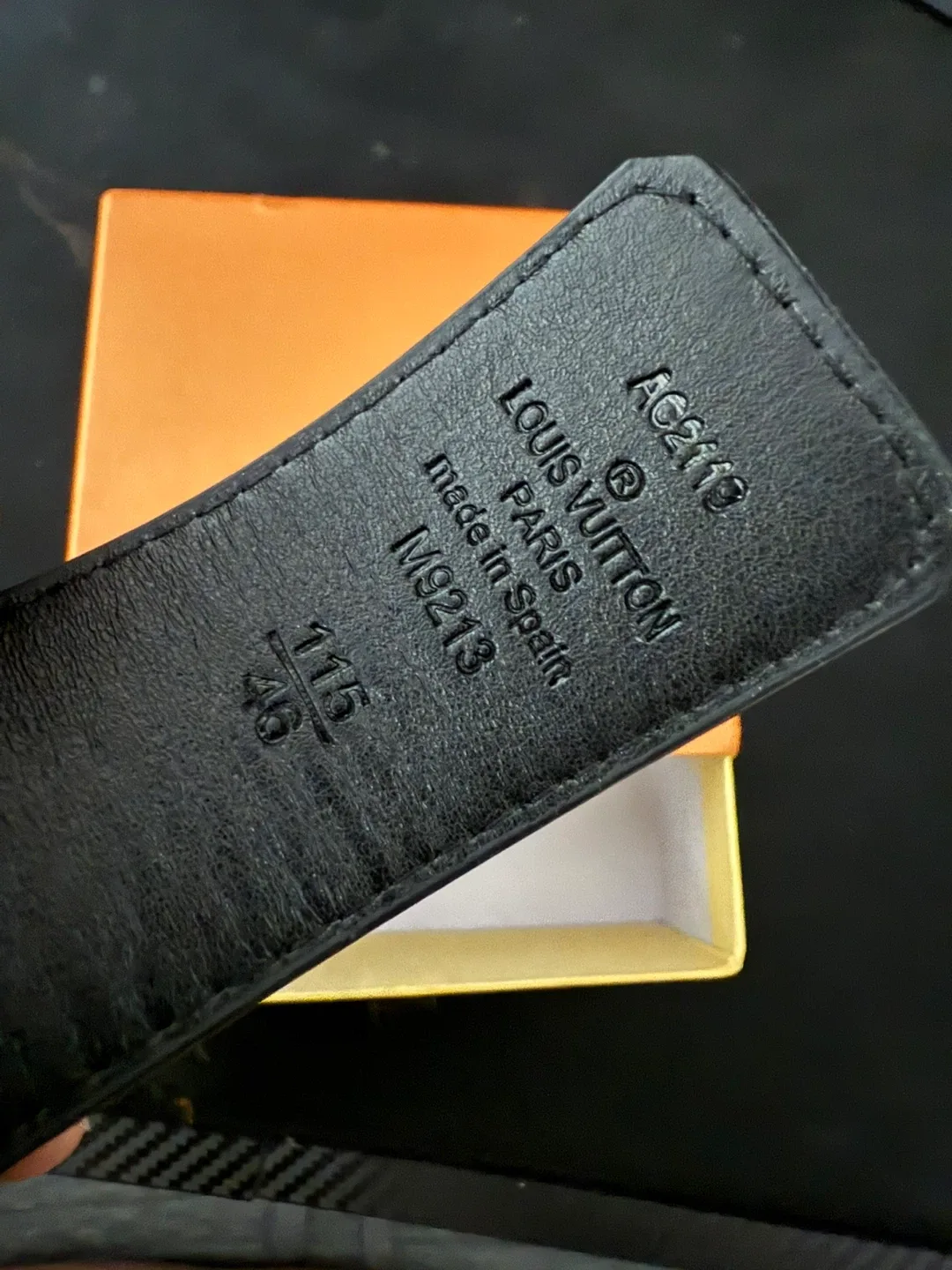 Louis Vuitton Black Belt Size 46 image indicator(5)