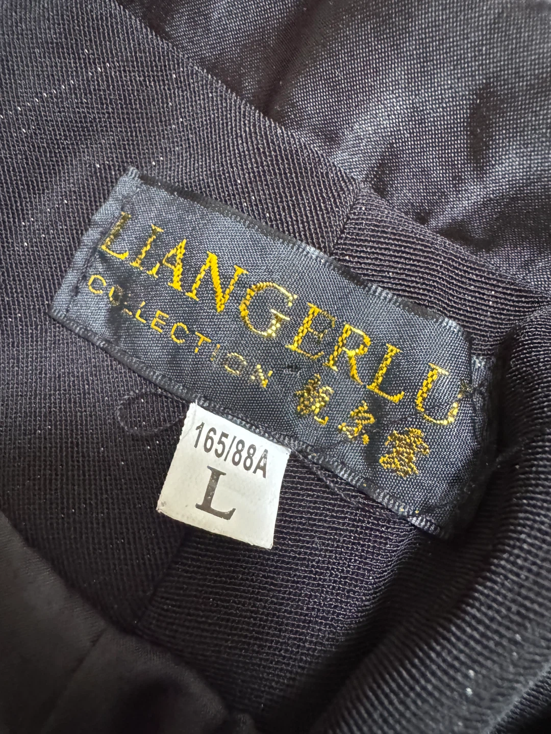 Liangerlu Collection Black Suit - Size L - photo 2