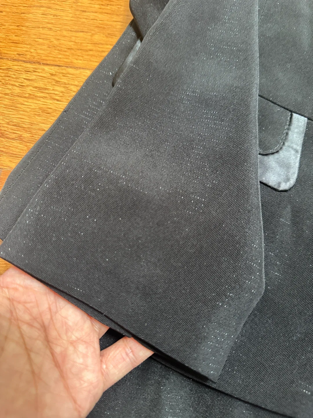 Liangerlu Collection Black Suit - Size L image indicator(5)