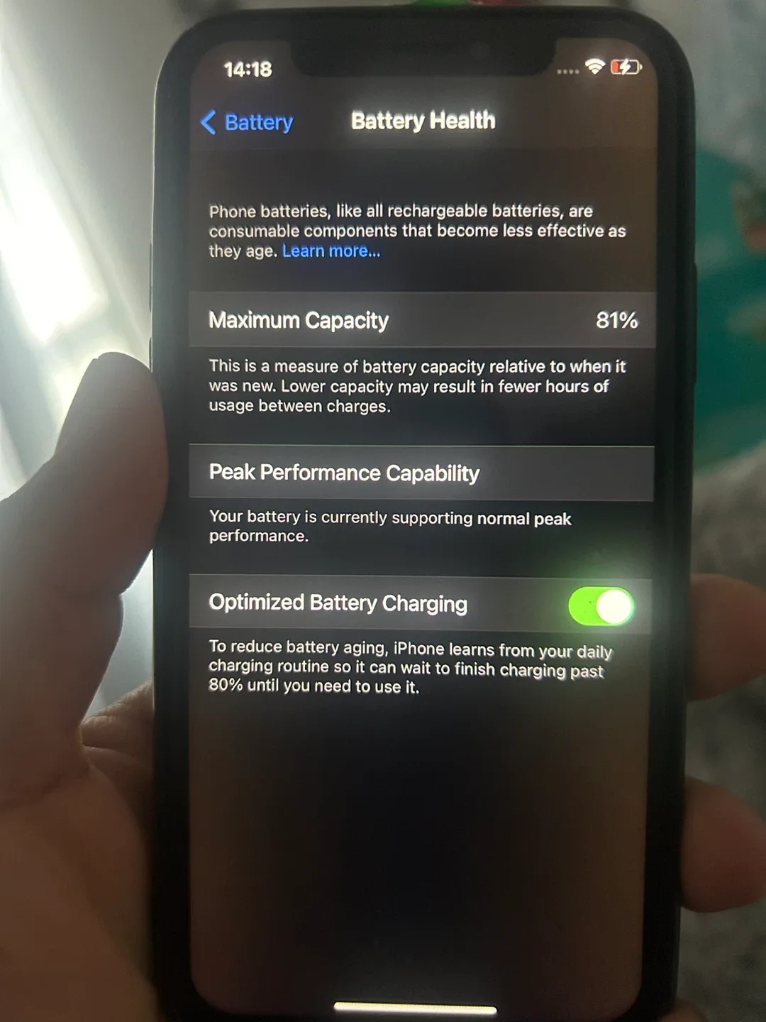 iPhone XS - 64GB image indicator(4)