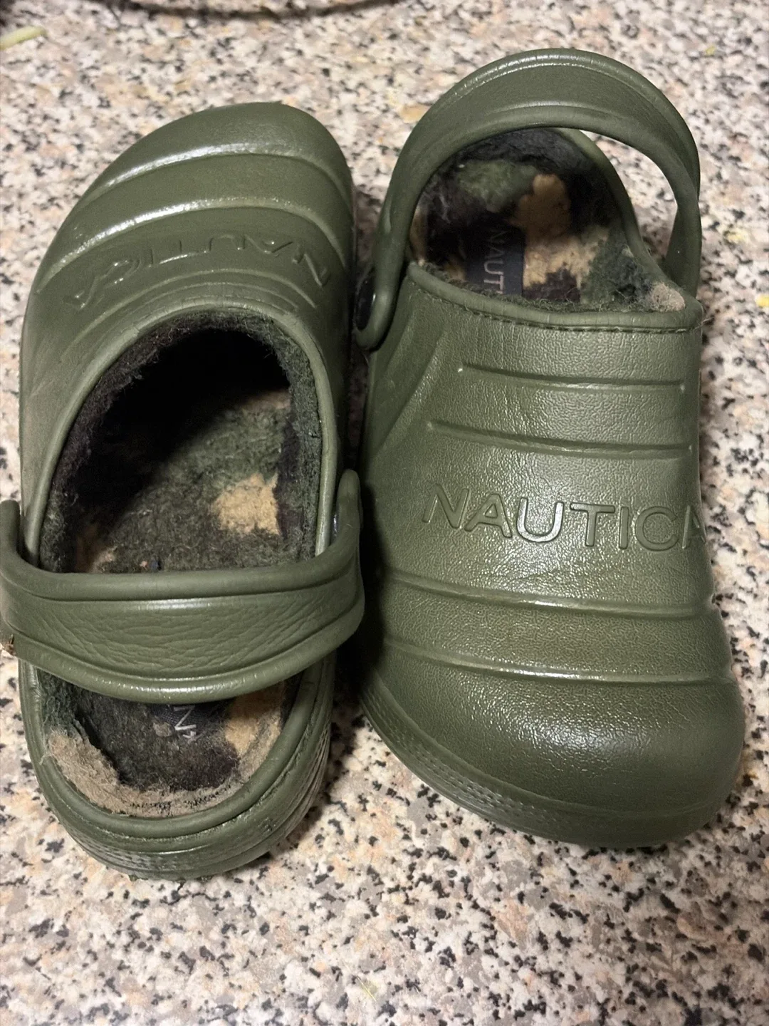 Nautica Green Clogs - Size 11 image indicator(3)