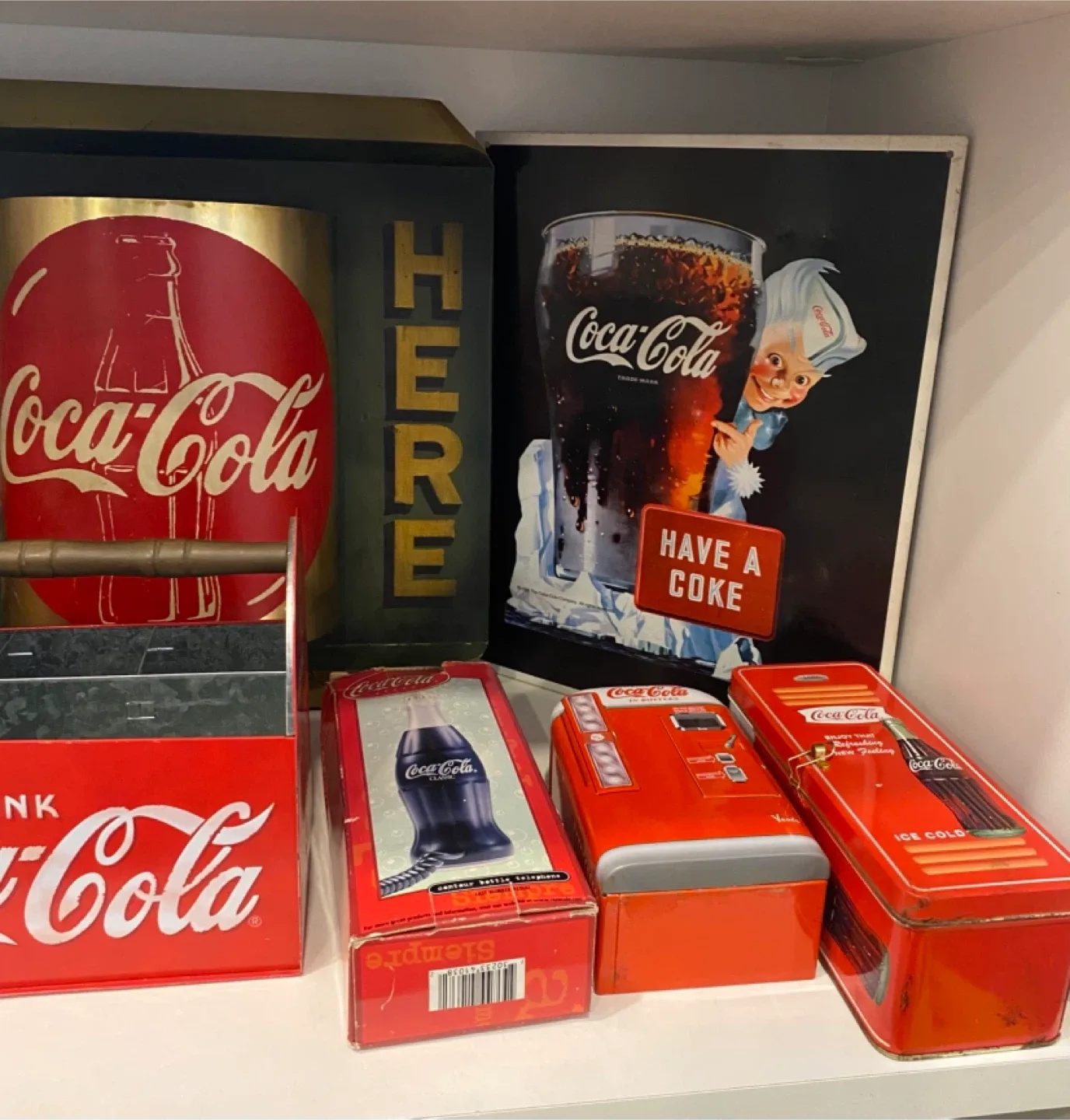 Coca-Cola Collectibles image indicator(2)