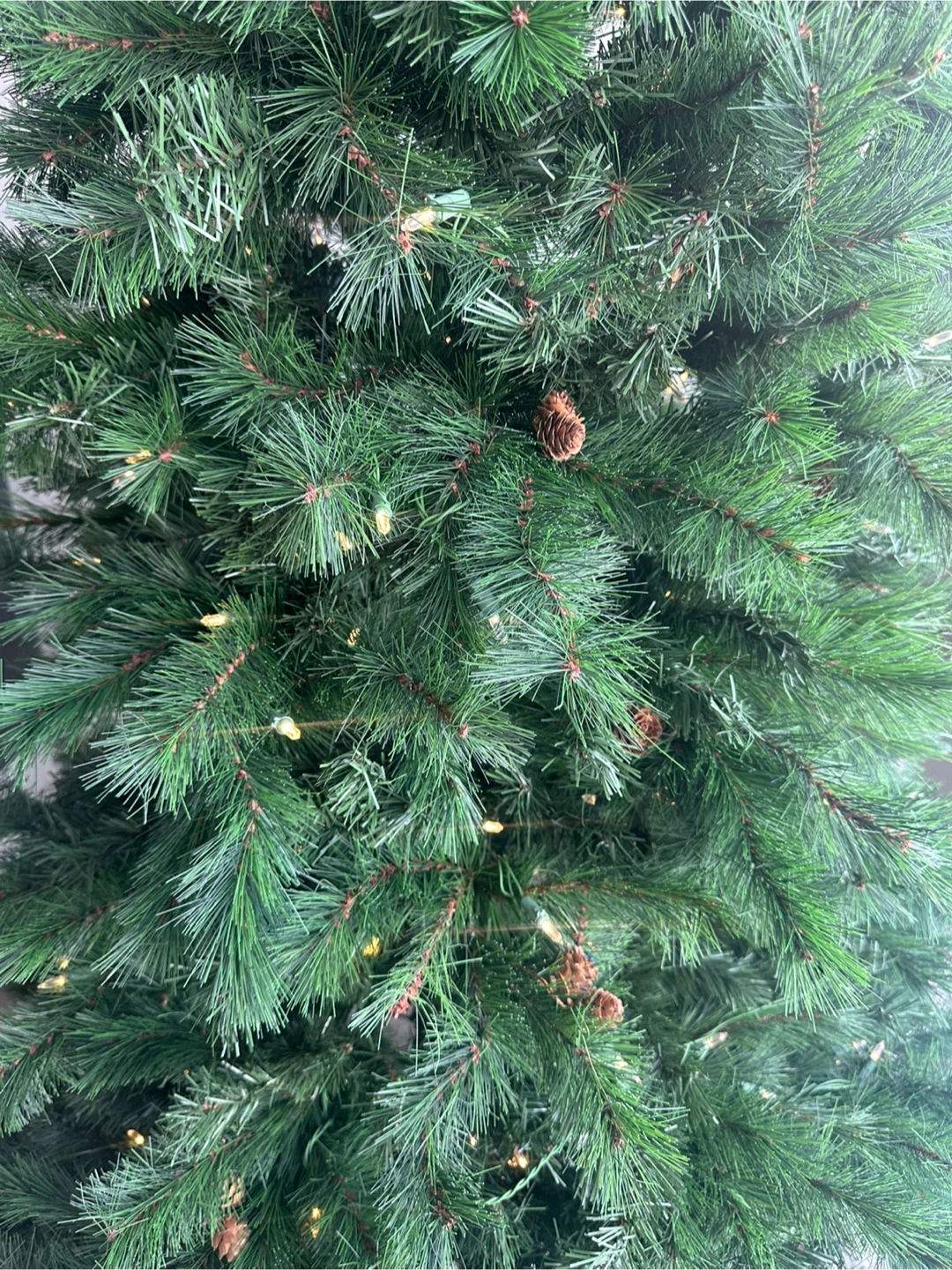 Artificial Christmas Tree -7ft prelit