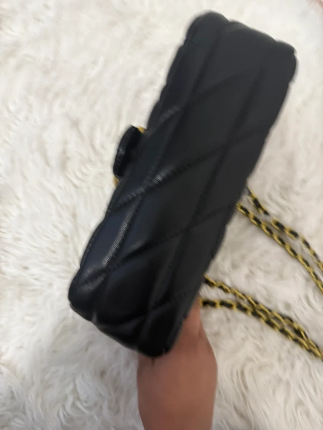 Coach Black Leather Shoulder Bag image indicator(3)