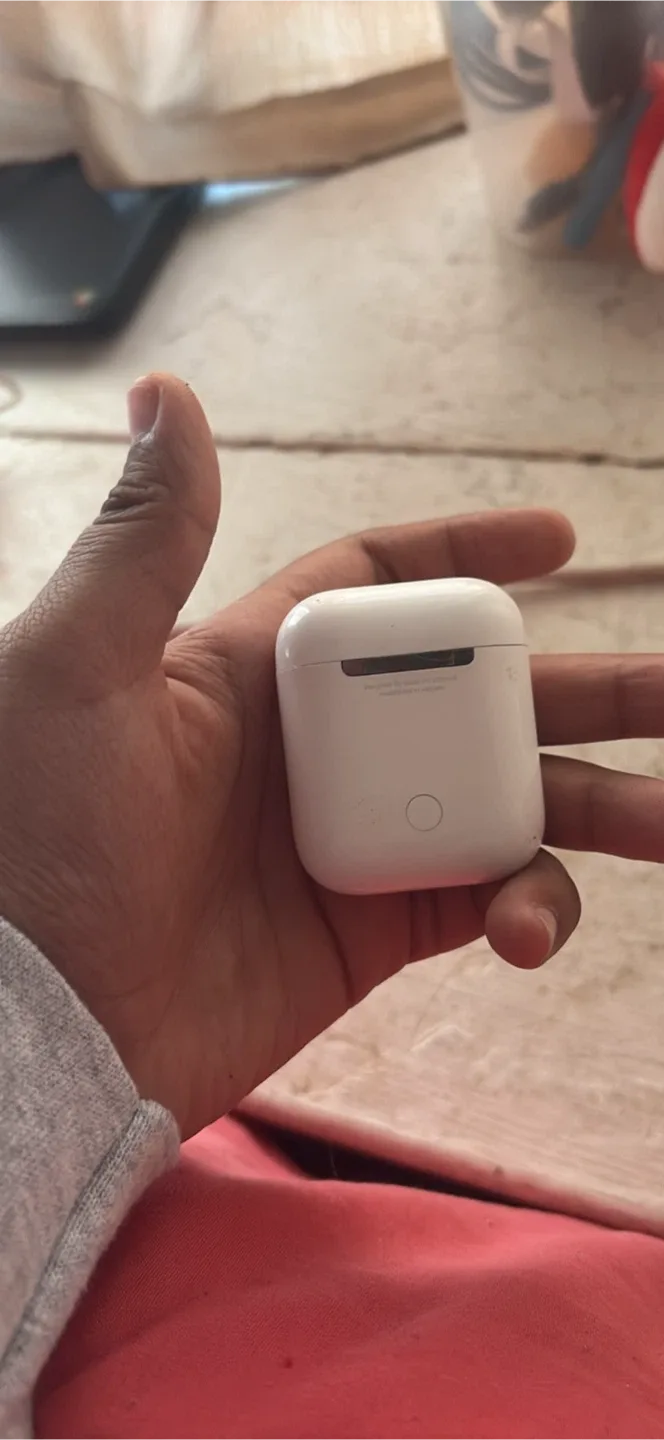 Apple AirPods with Charging Case