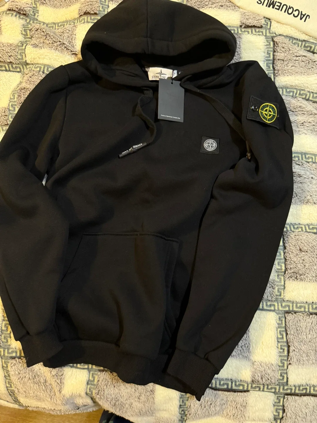 Stone Island Black Hoodie - Size L image indicator(2)