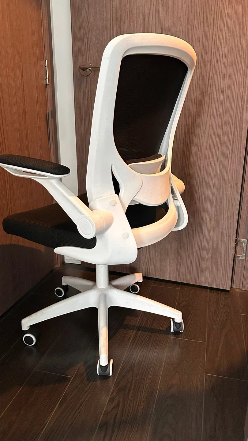 White & Black Office Chair image indicator(2)