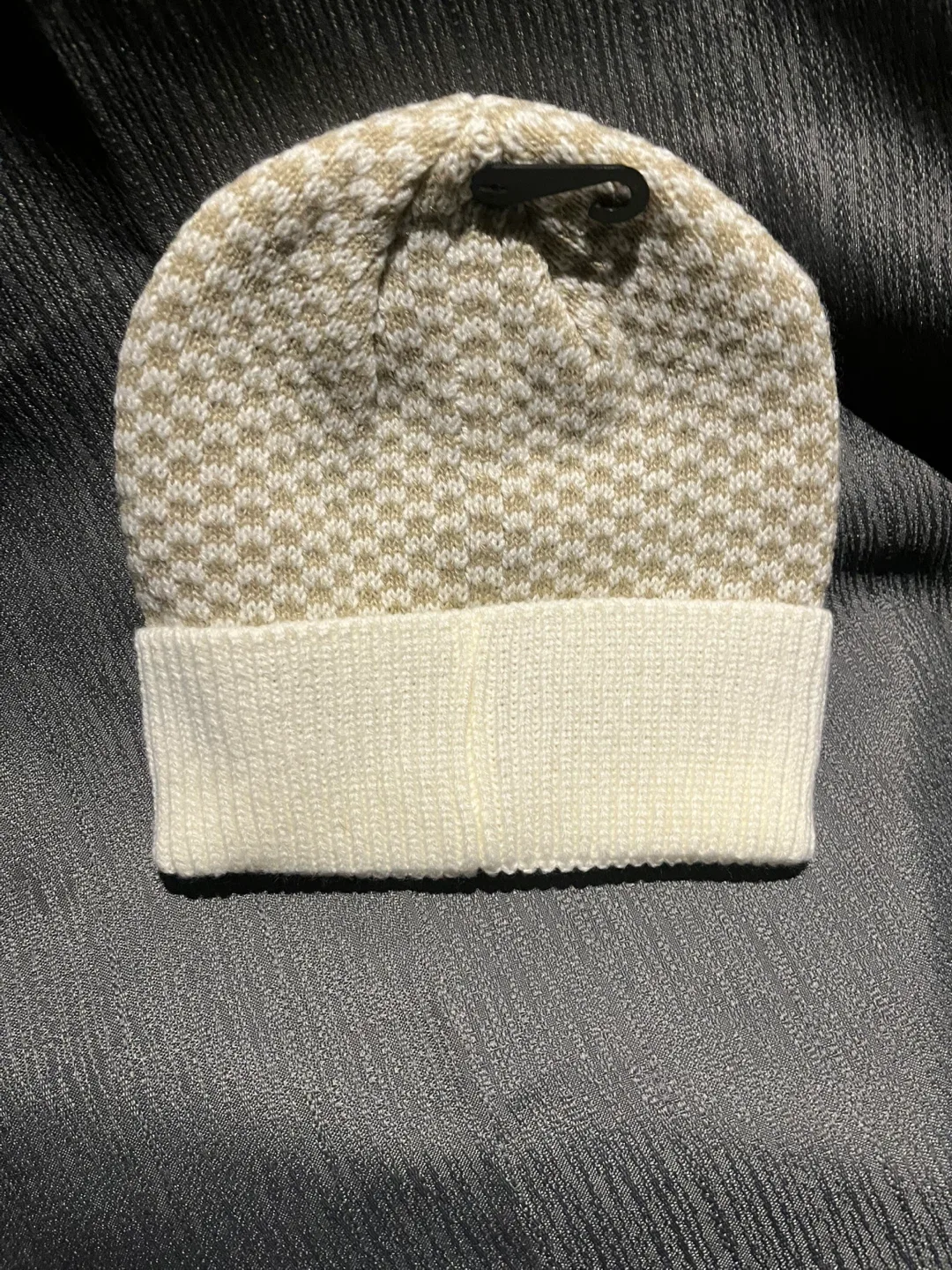 Reebok Women's Knitted Beanie - OS/TU image indicator(2)