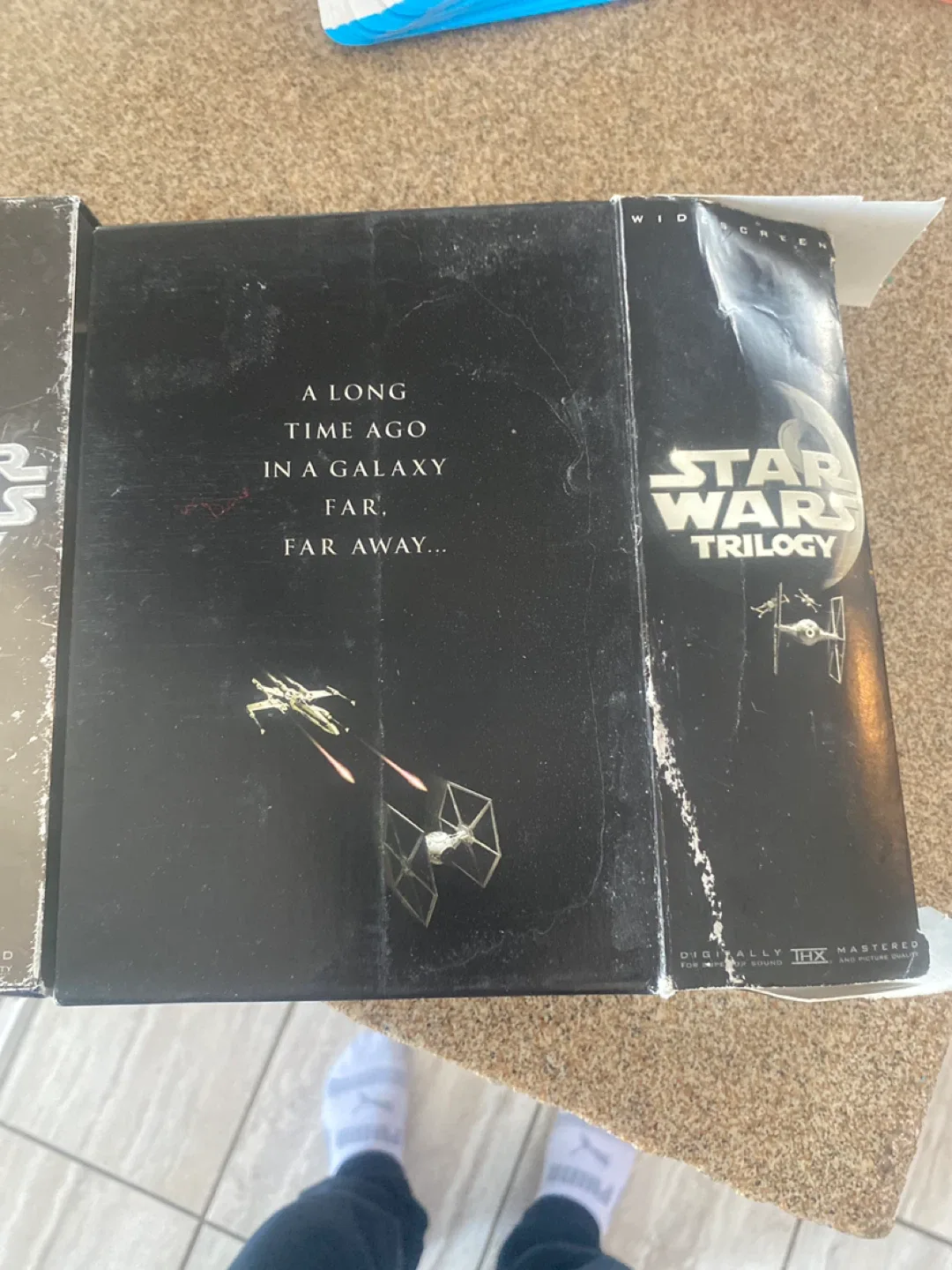 Star Wars Trilogy DVD Set - Widescreen image indicator(4)