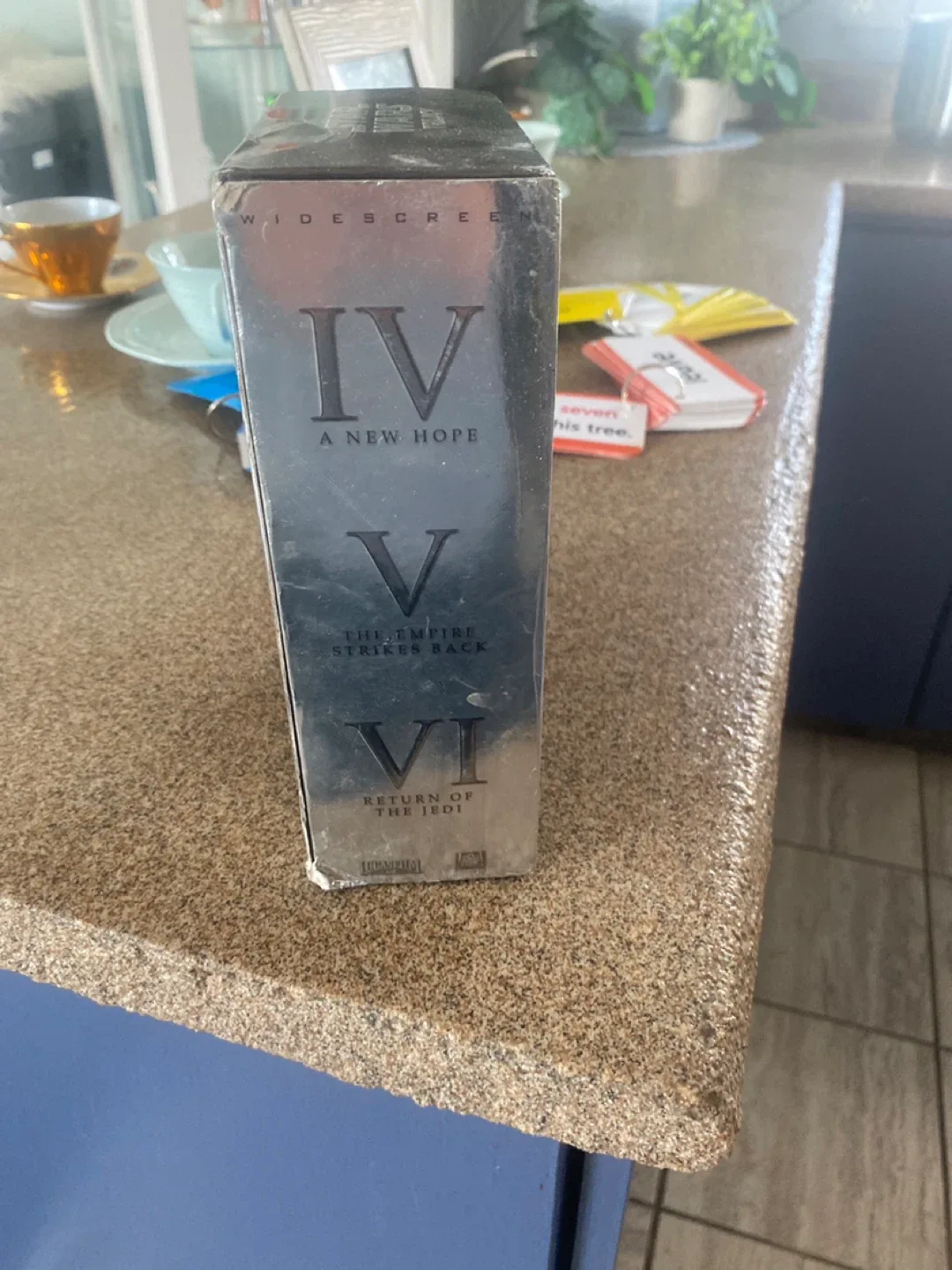 Star Wars Trilogy DVD Set - Widescreen image indicator(2)