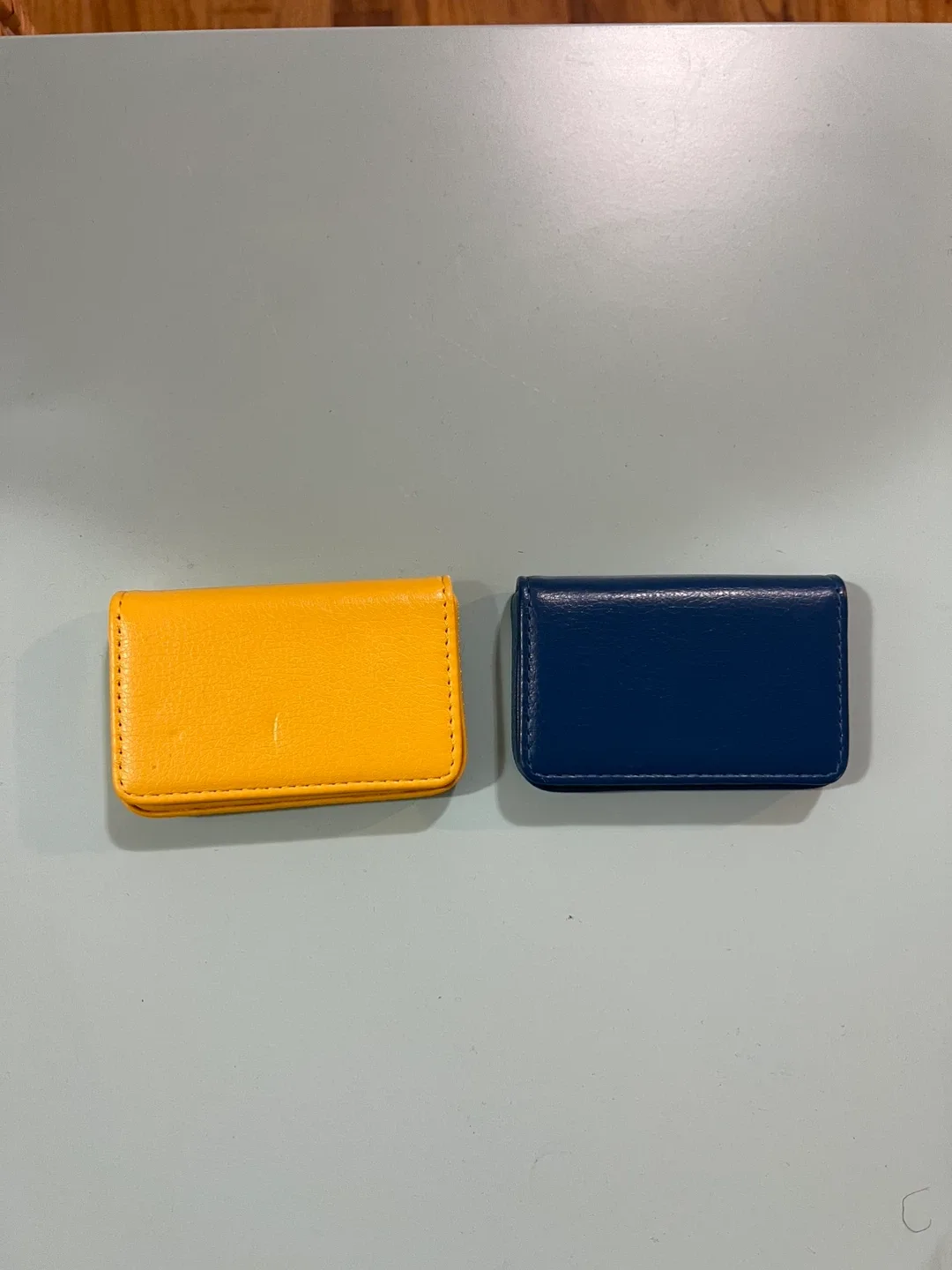 Card Holder Yellow and Blue image indicator(3)