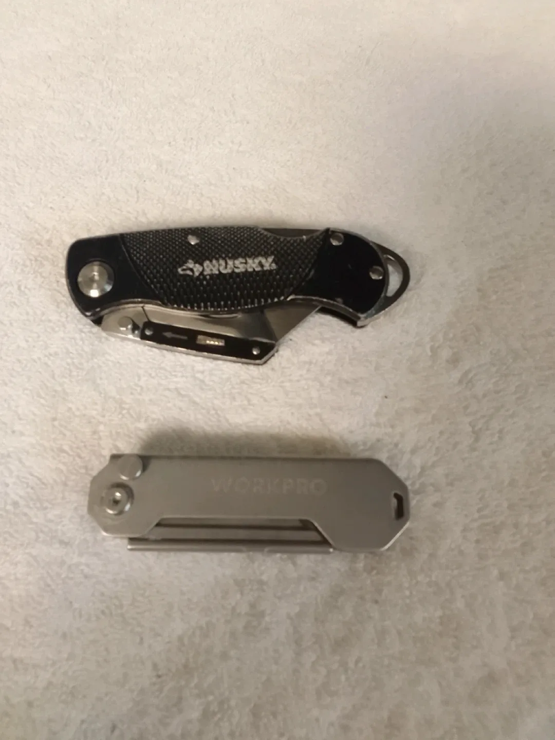 Husky & Workpro Utility Knives image indicator(2)