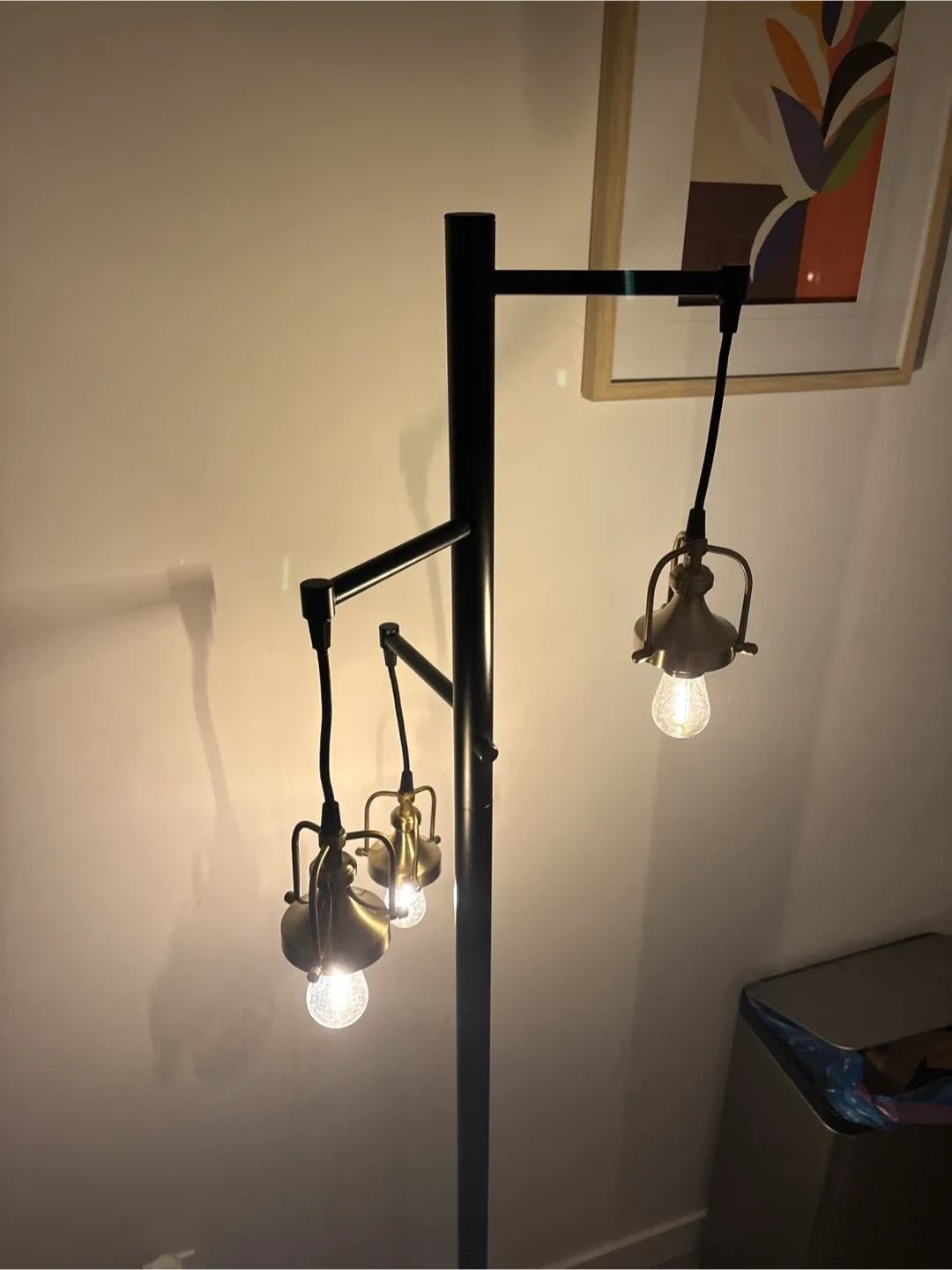 Industrial Style Floor Lamp image indicator(3)