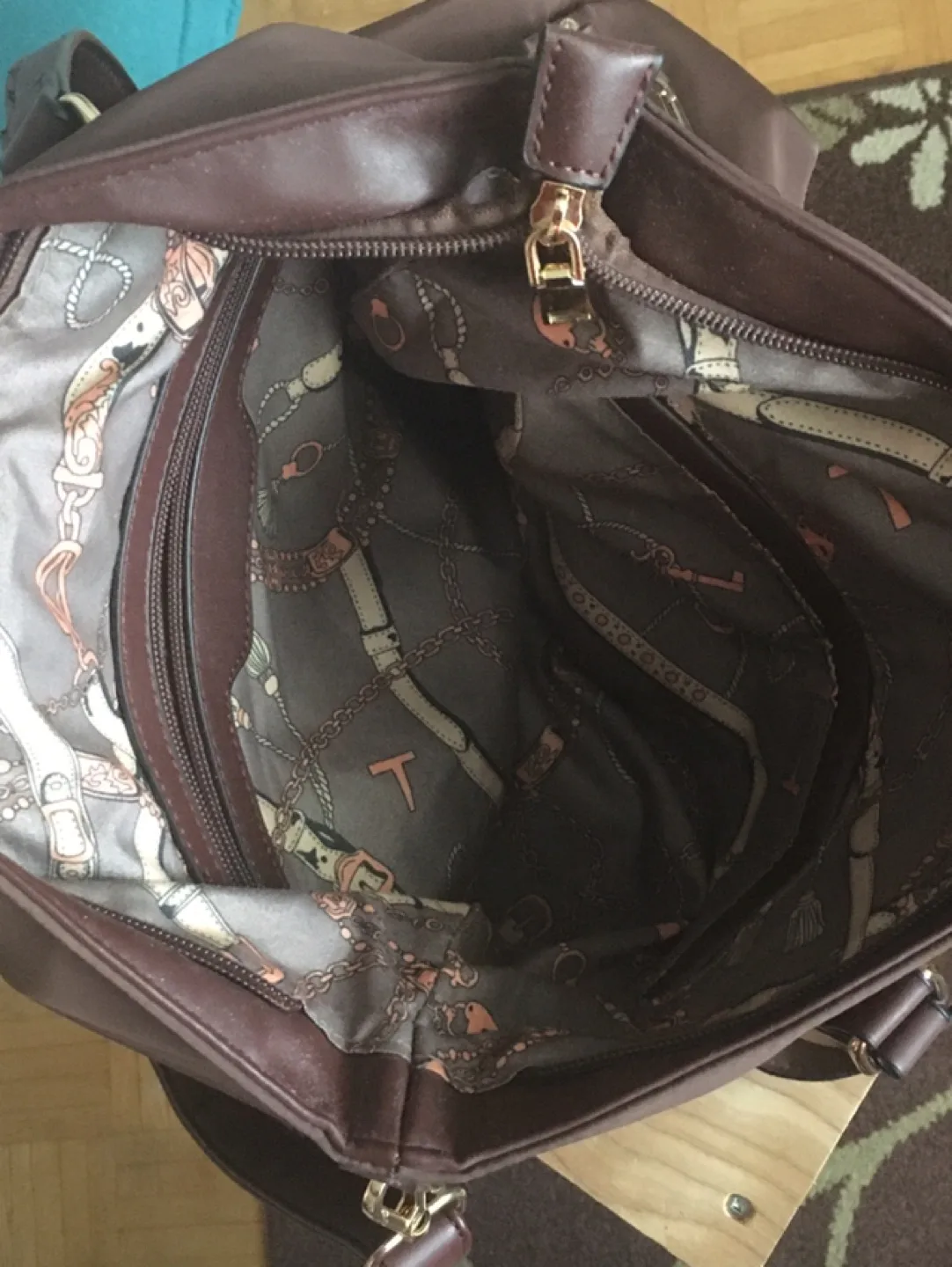 Brown Tote Bag with Removable Pouches image indicator(6)