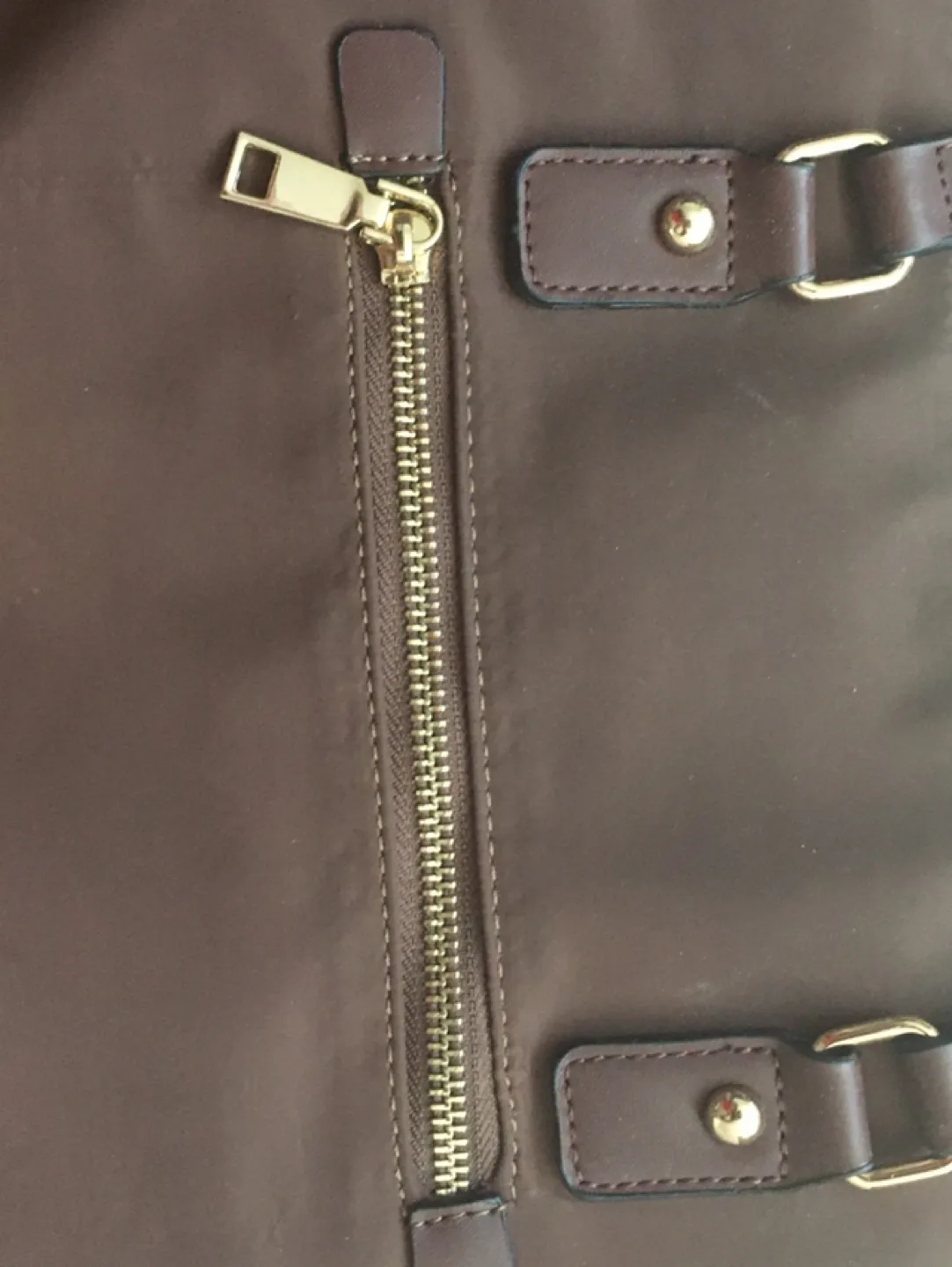 Brown Tote Bag with Removable Pouches image indicator(7)